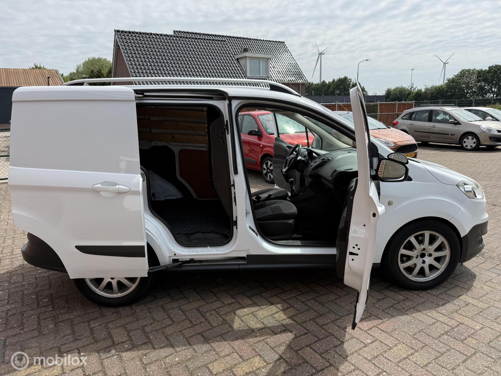 Foto van Ford Transit Courier