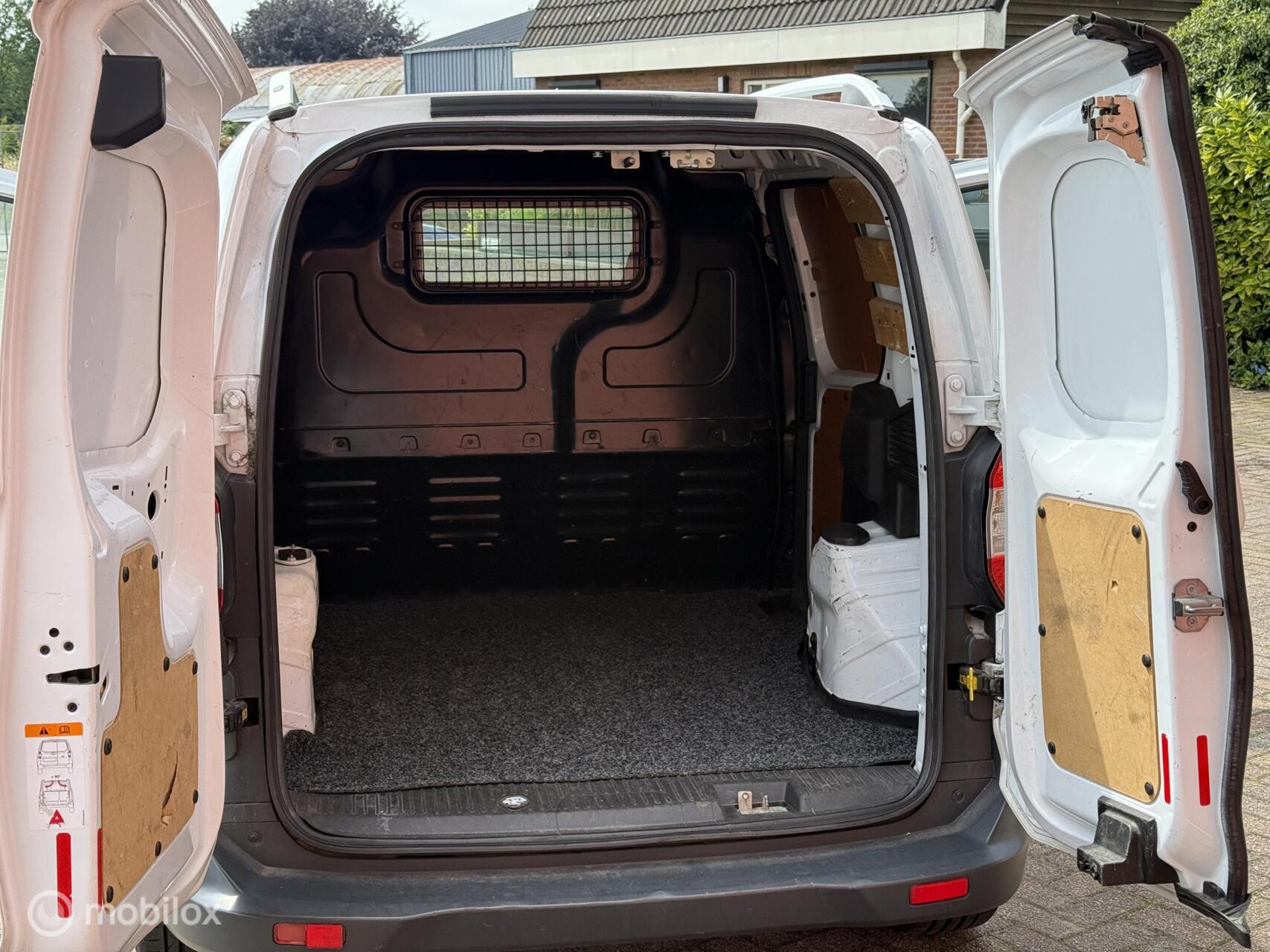 Foto van Ford Transit Courier