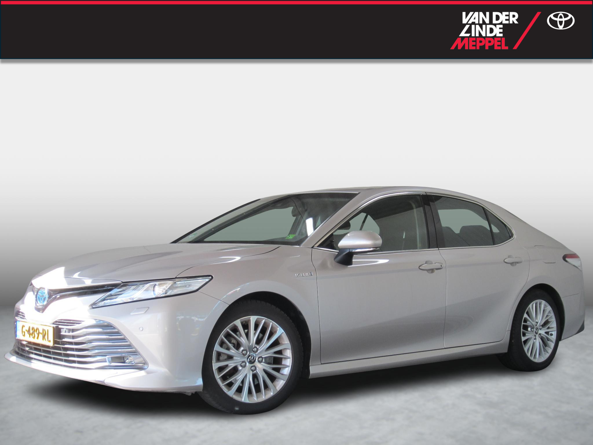 Toyota Toyota Camry 2.5 Hybrid Executive Trekhaak Navi Leer 2019 - voorkant