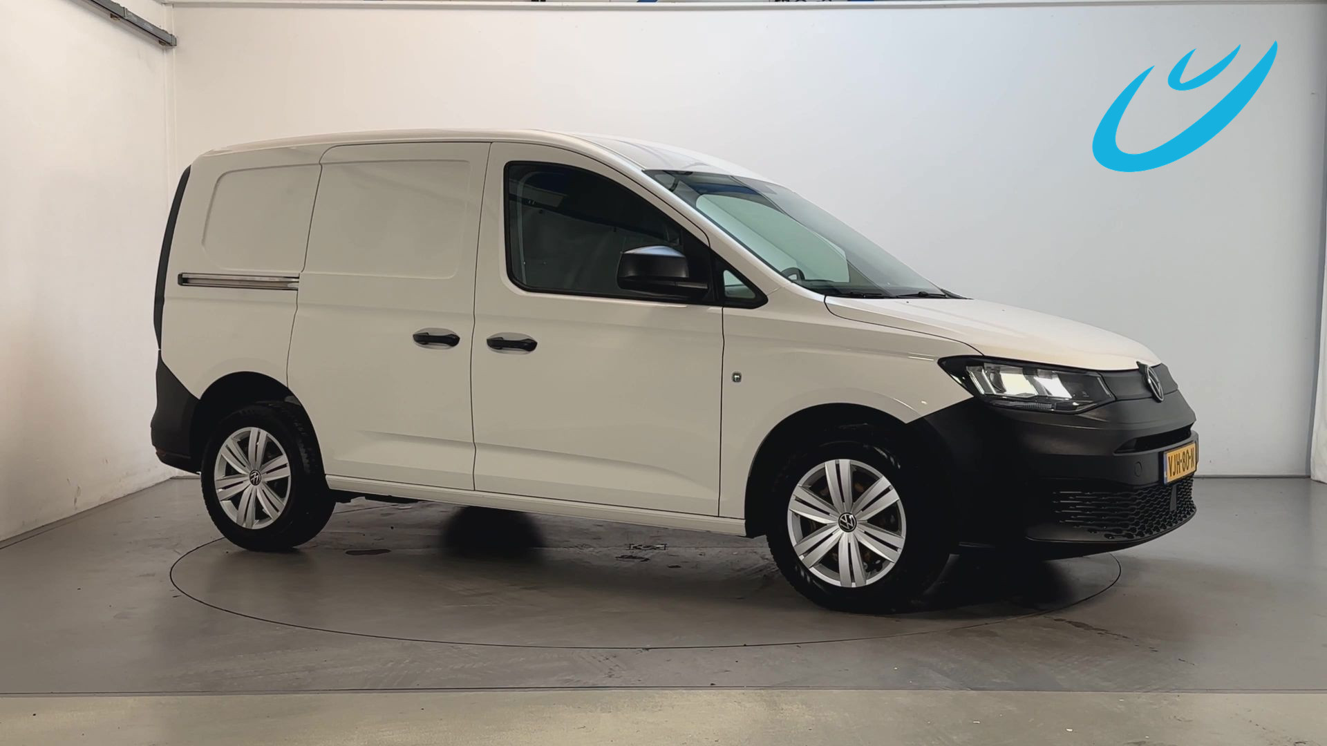 Volkswagen Caddy Modified Partition Wall 2.0 TDI L1H1 Trend Parkeersensoren Airco Parkeersensoren Elektrische ramen 2021 - voorkant