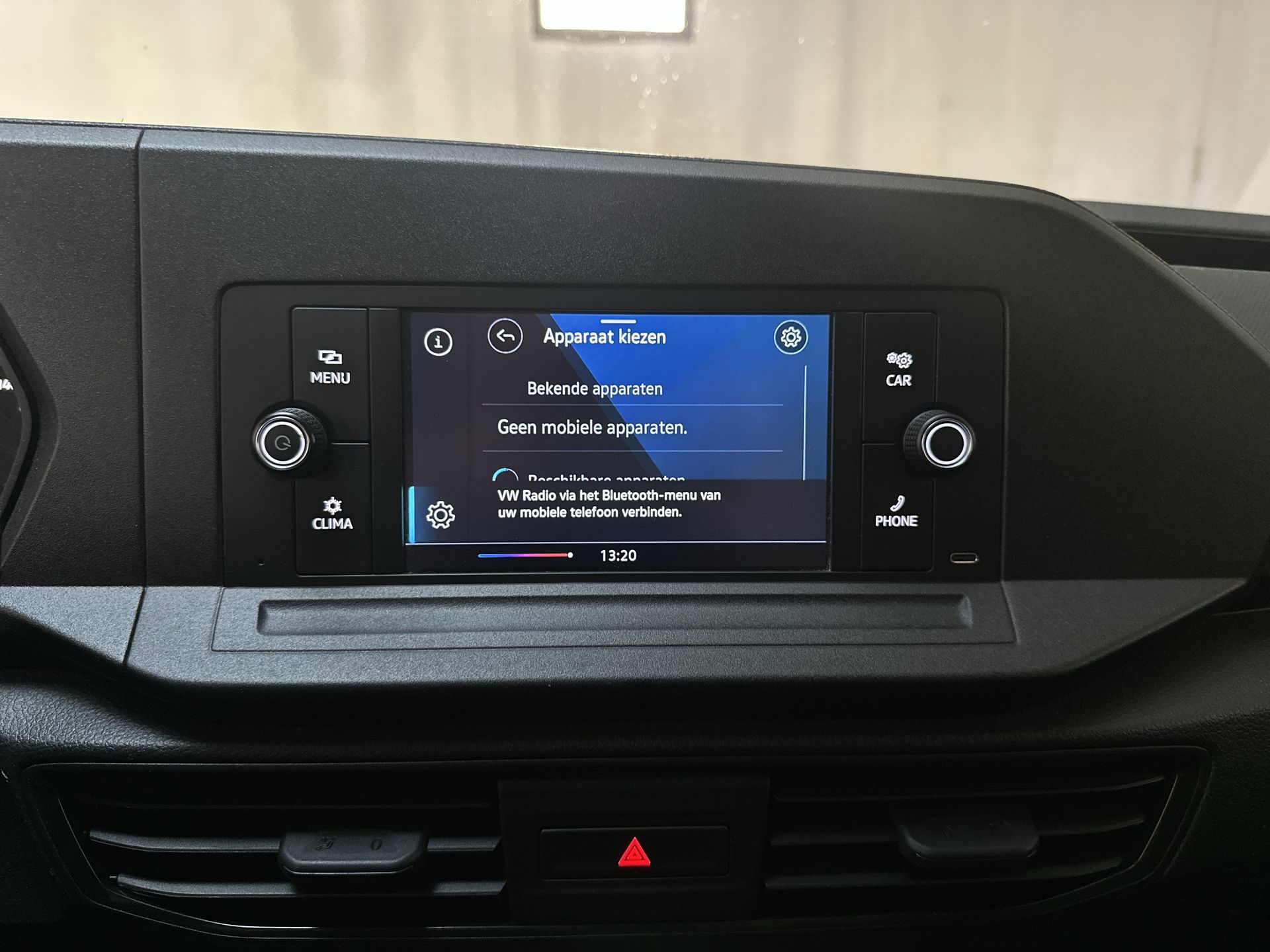 Foto van Volkswagen Caddy Modified Partition Wall