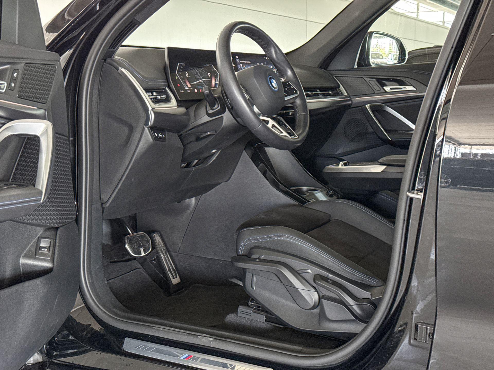 Foto van BMW Ix1 Xdrive30