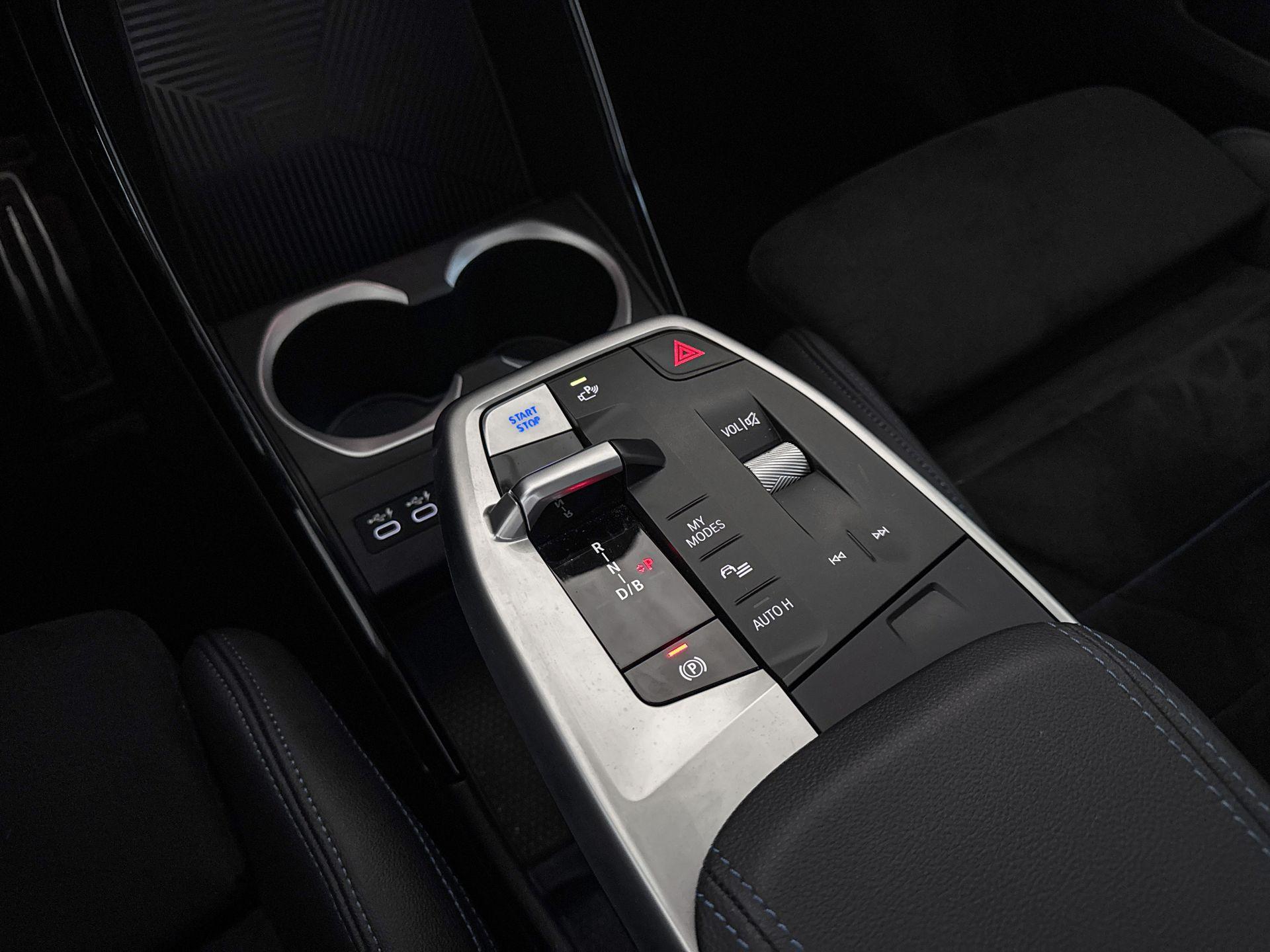 Foto van BMW Ix1 Xdrive30