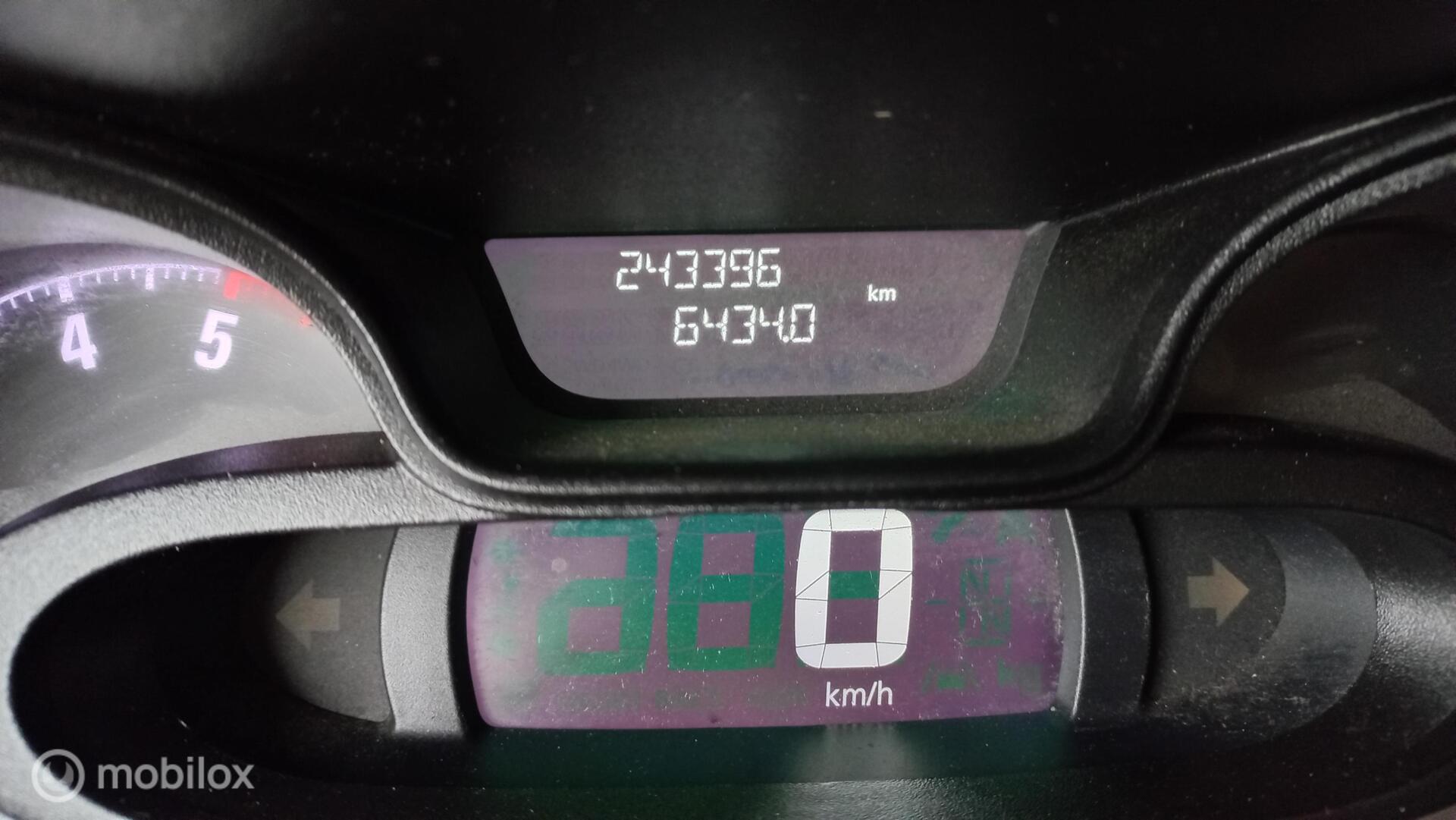 Foto van Opel Vivaro-b