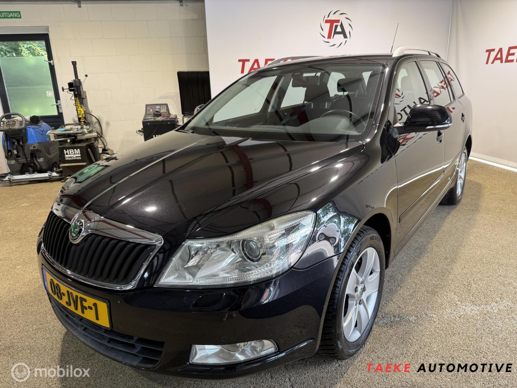 Skoda Octavia 1.4TSI Elegance Business Line CLIM/CRUIS 2009 - voorkant