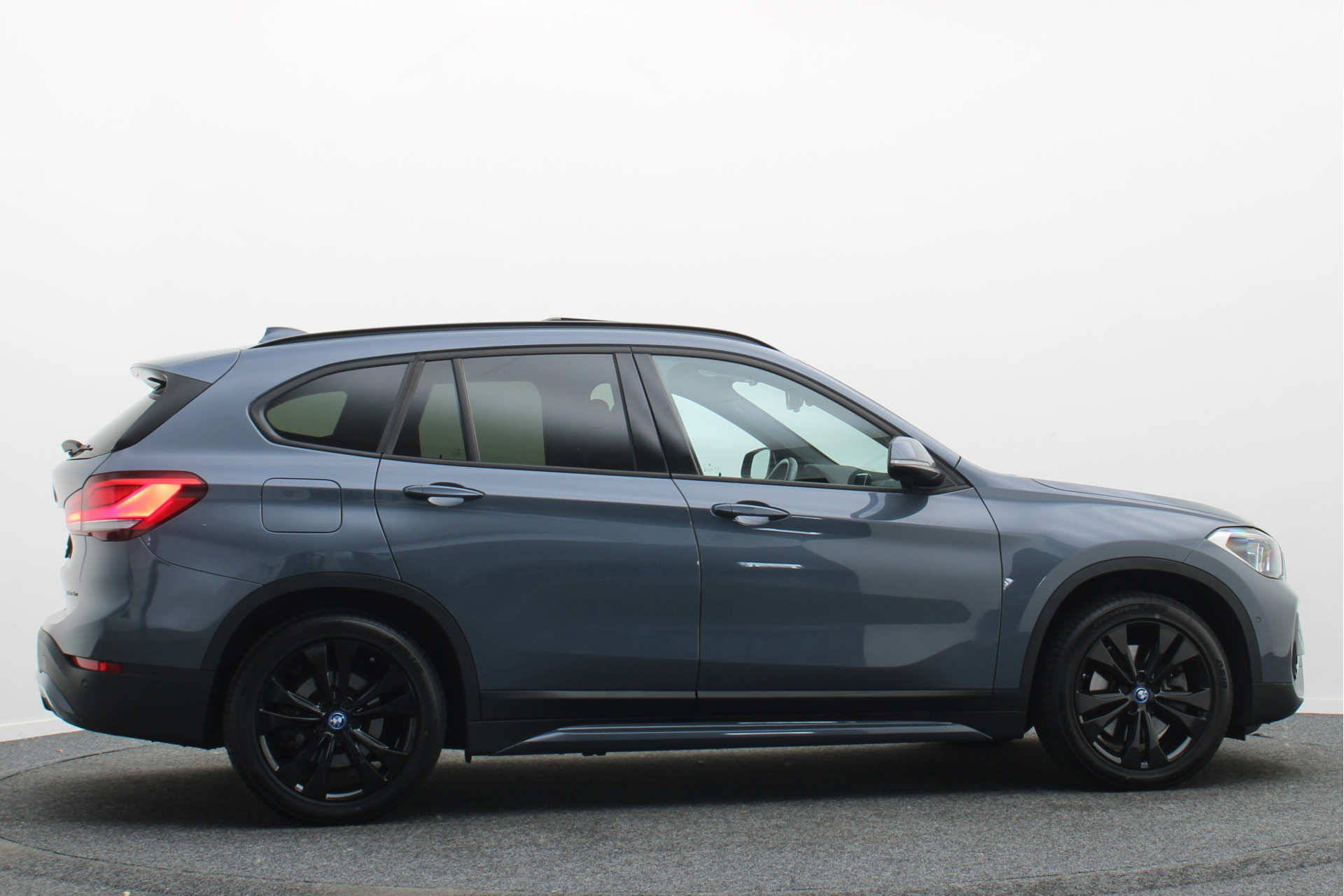 Foto van BMW X1 Xdrive25e