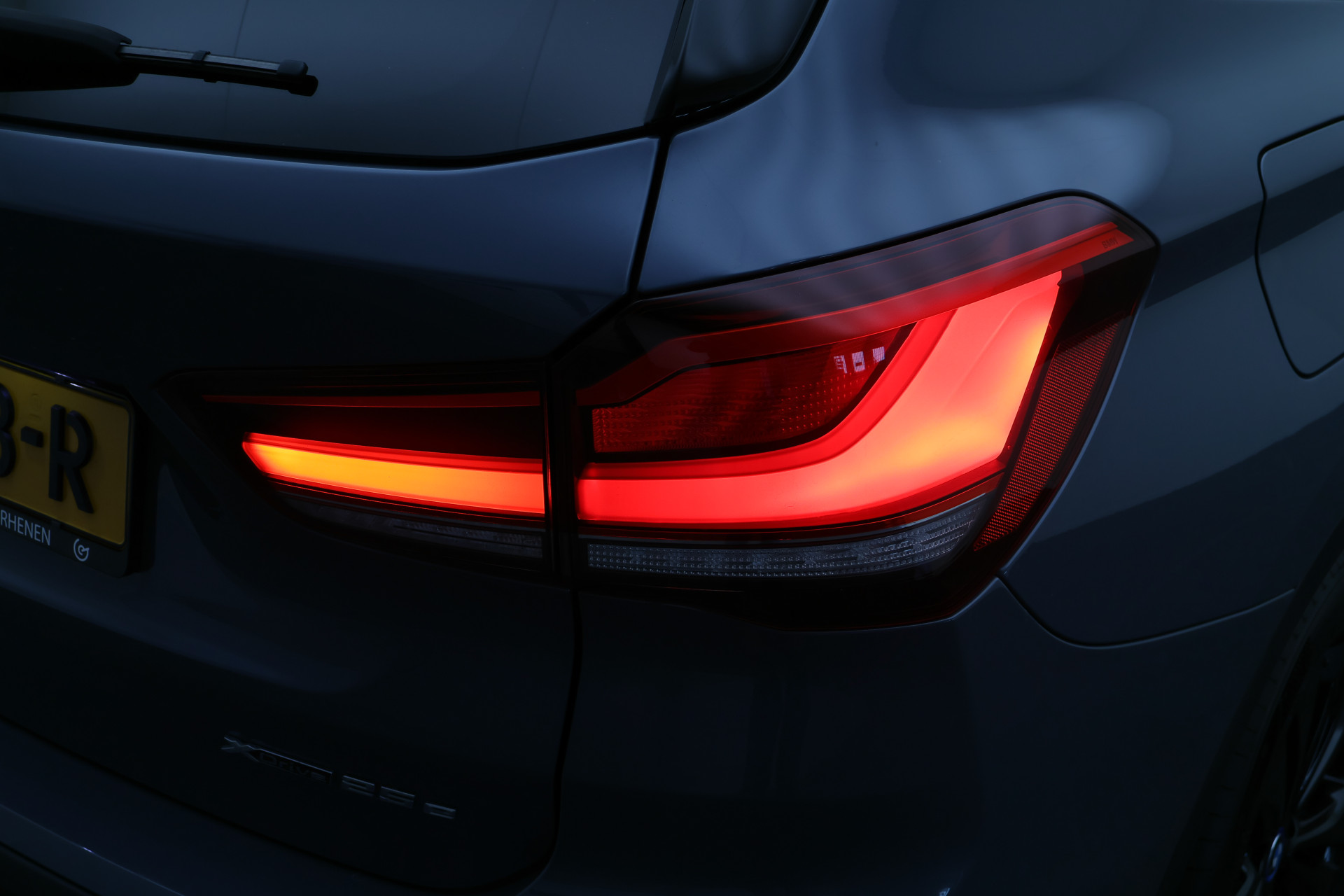 Foto van BMW X1 Xdrive25e