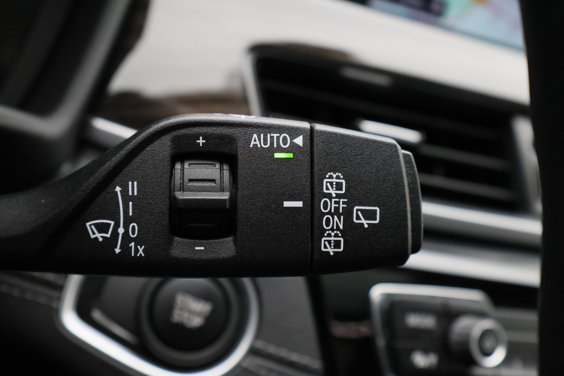 Foto van BMW X1 Xdrive25e