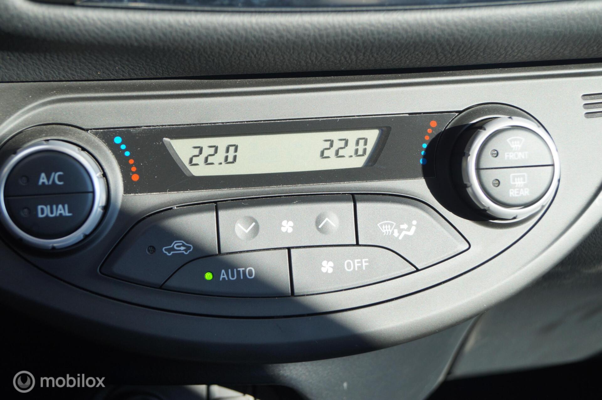 Foto van Toyota Toyota Yaris Hybrid