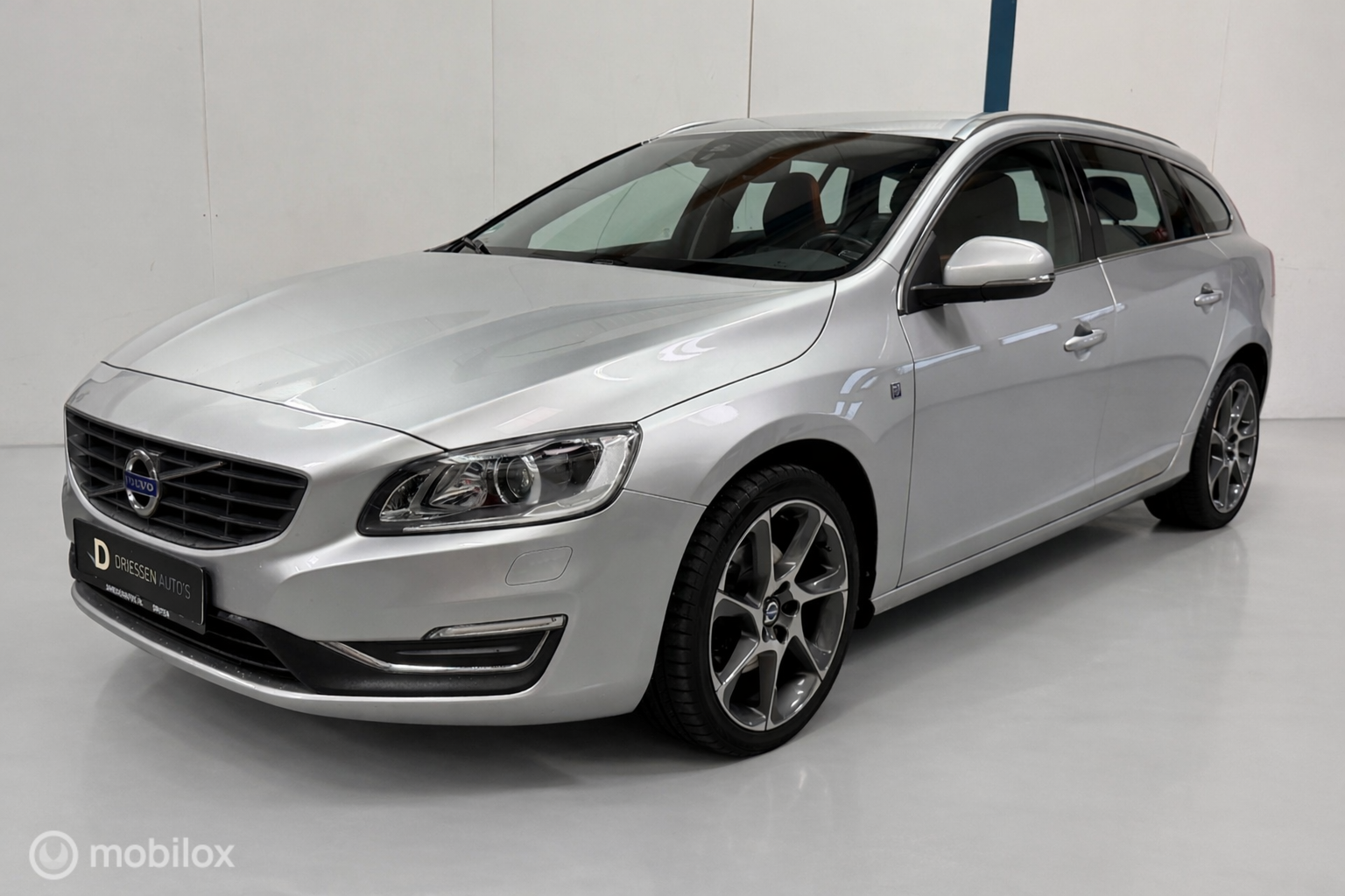 Volvo V60 2.0 T3 Ocean Race LEER / XENON 2016 - voorkant