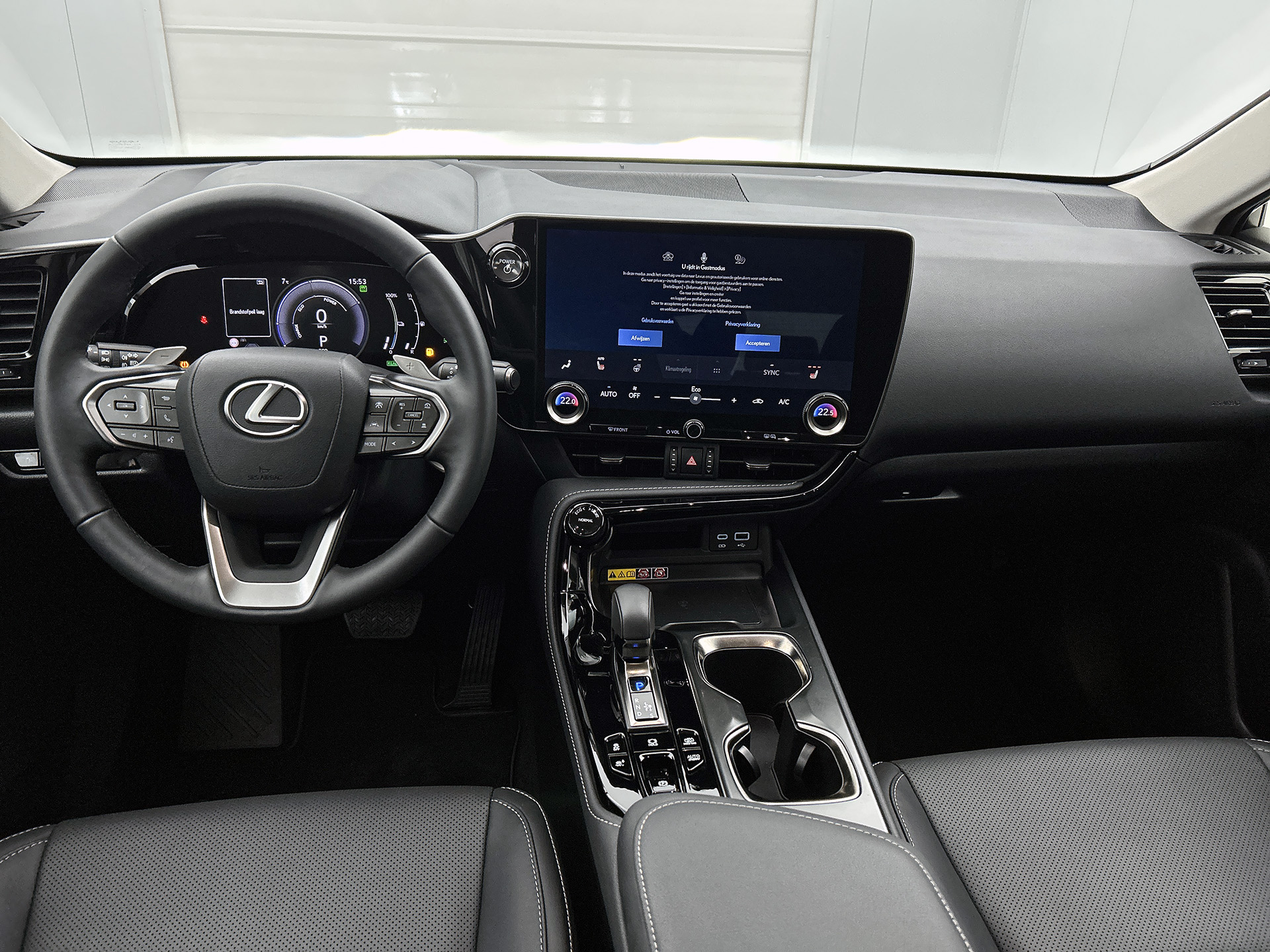 Foto van Lexus NX