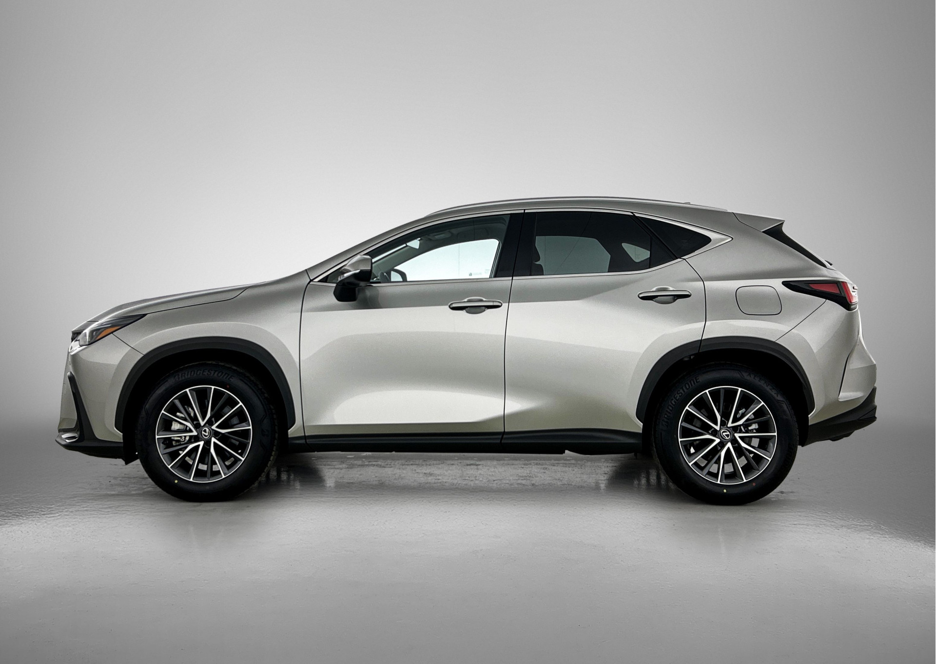 Foto van Lexus NX
