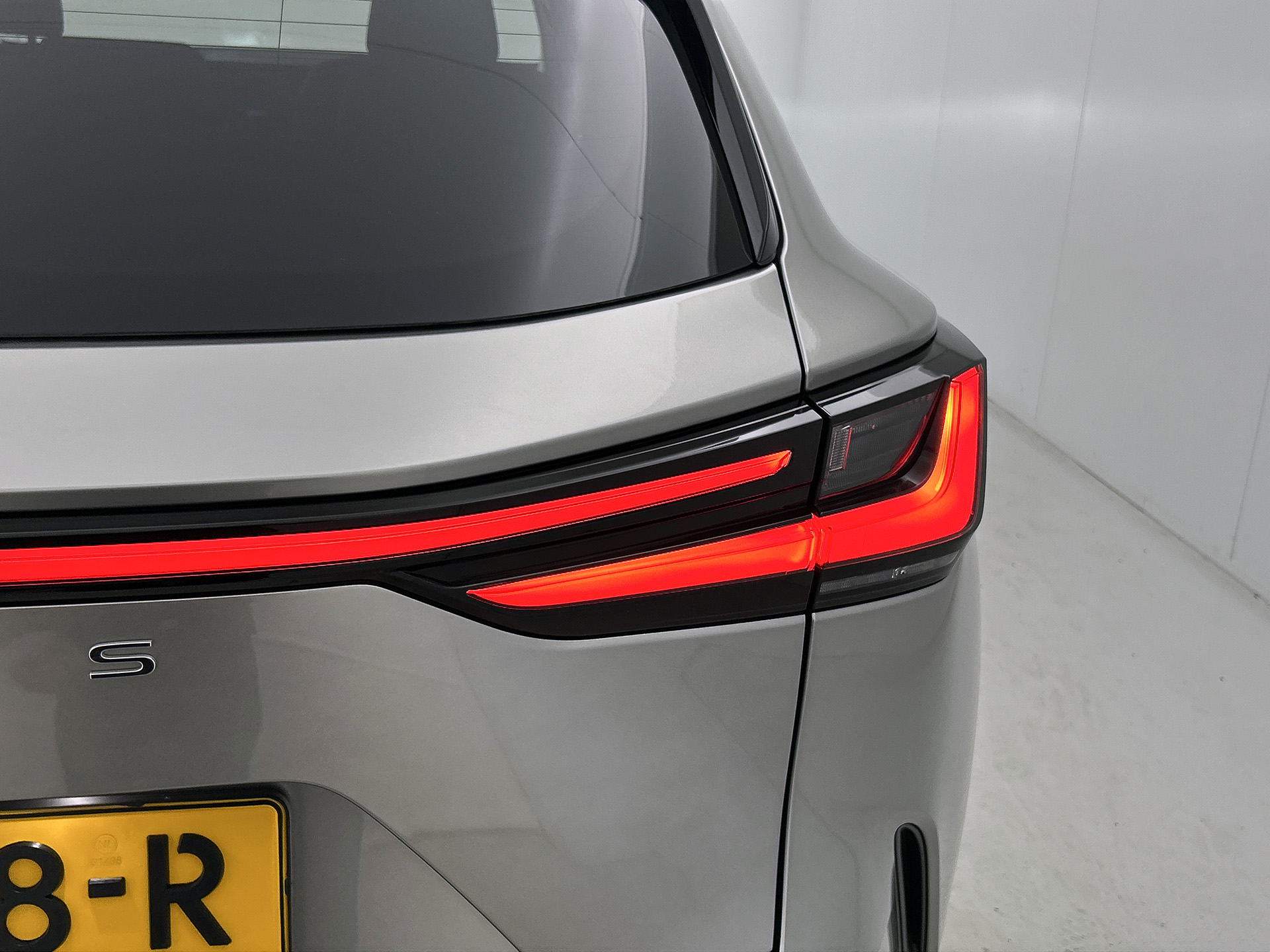 Foto van Lexus NX
