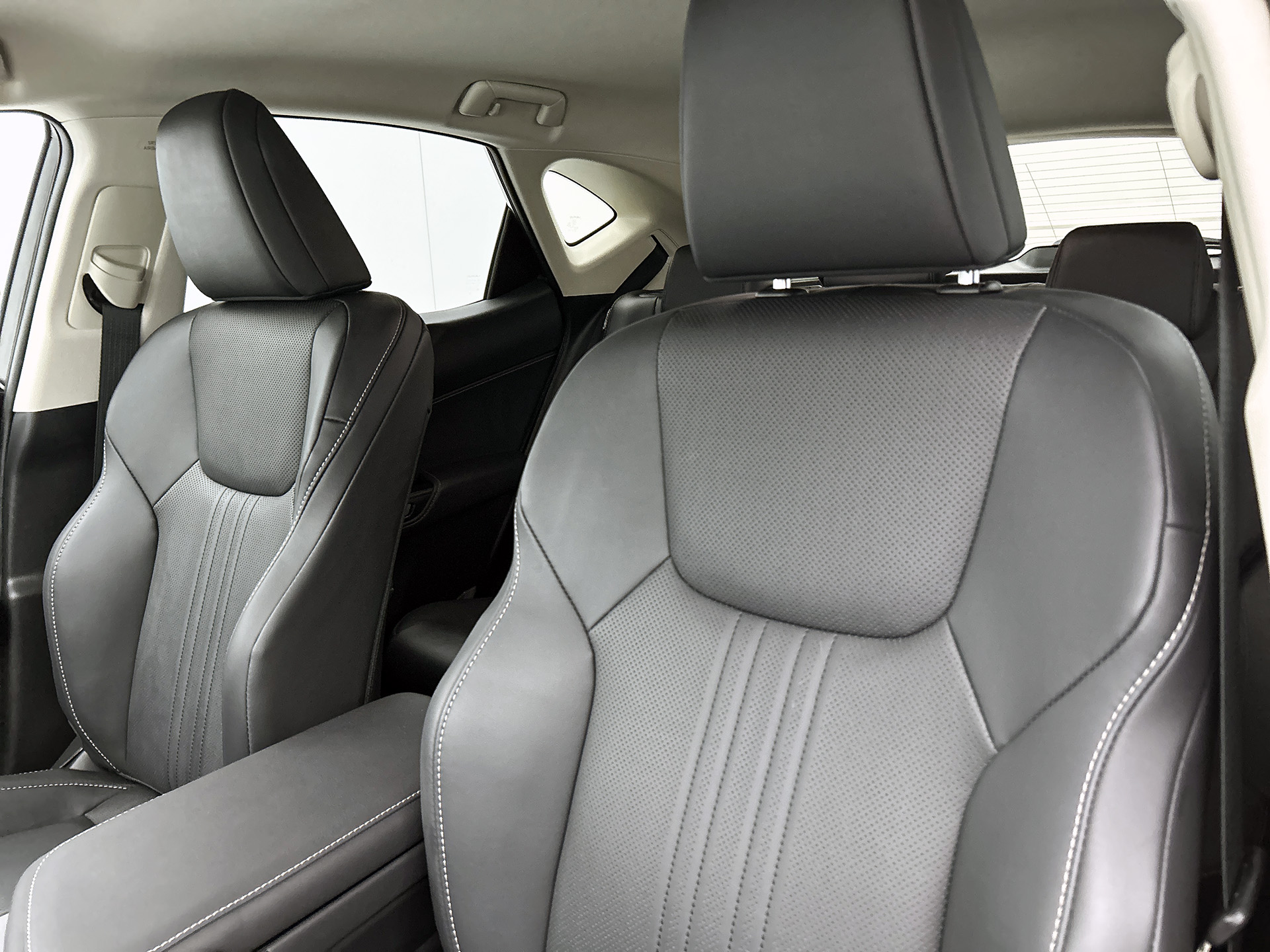 Foto van Lexus NX