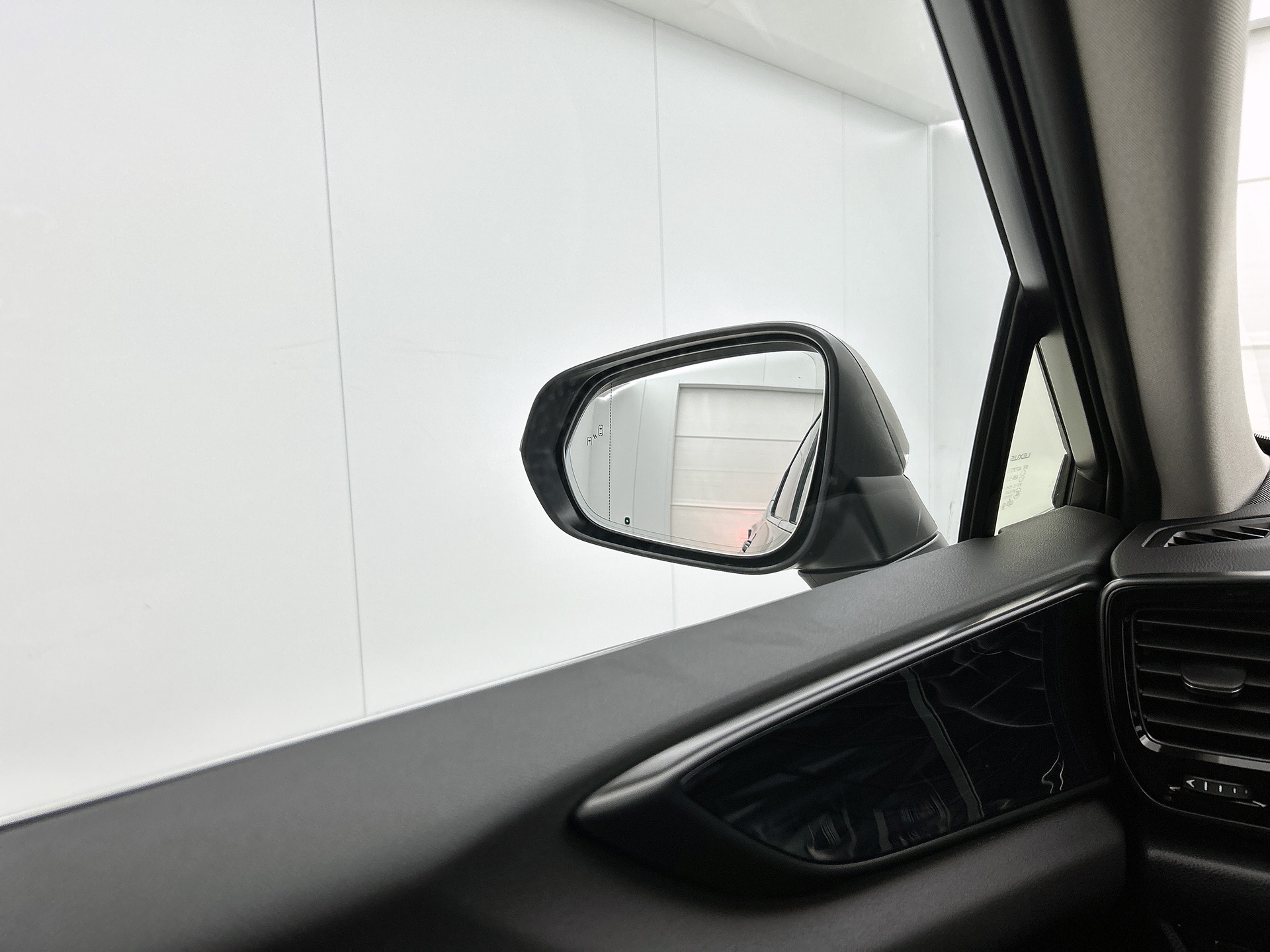 Foto van Lexus NX