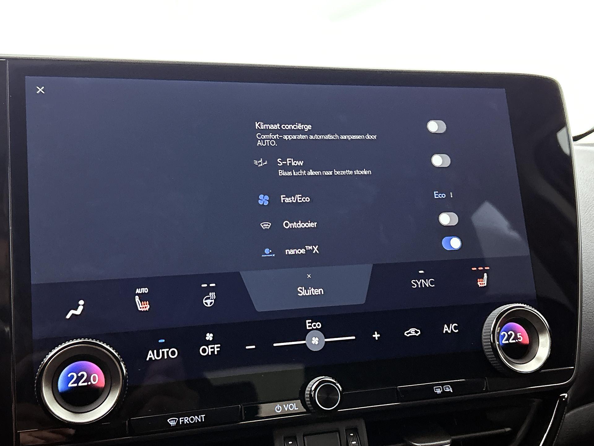 Foto van Lexus NX