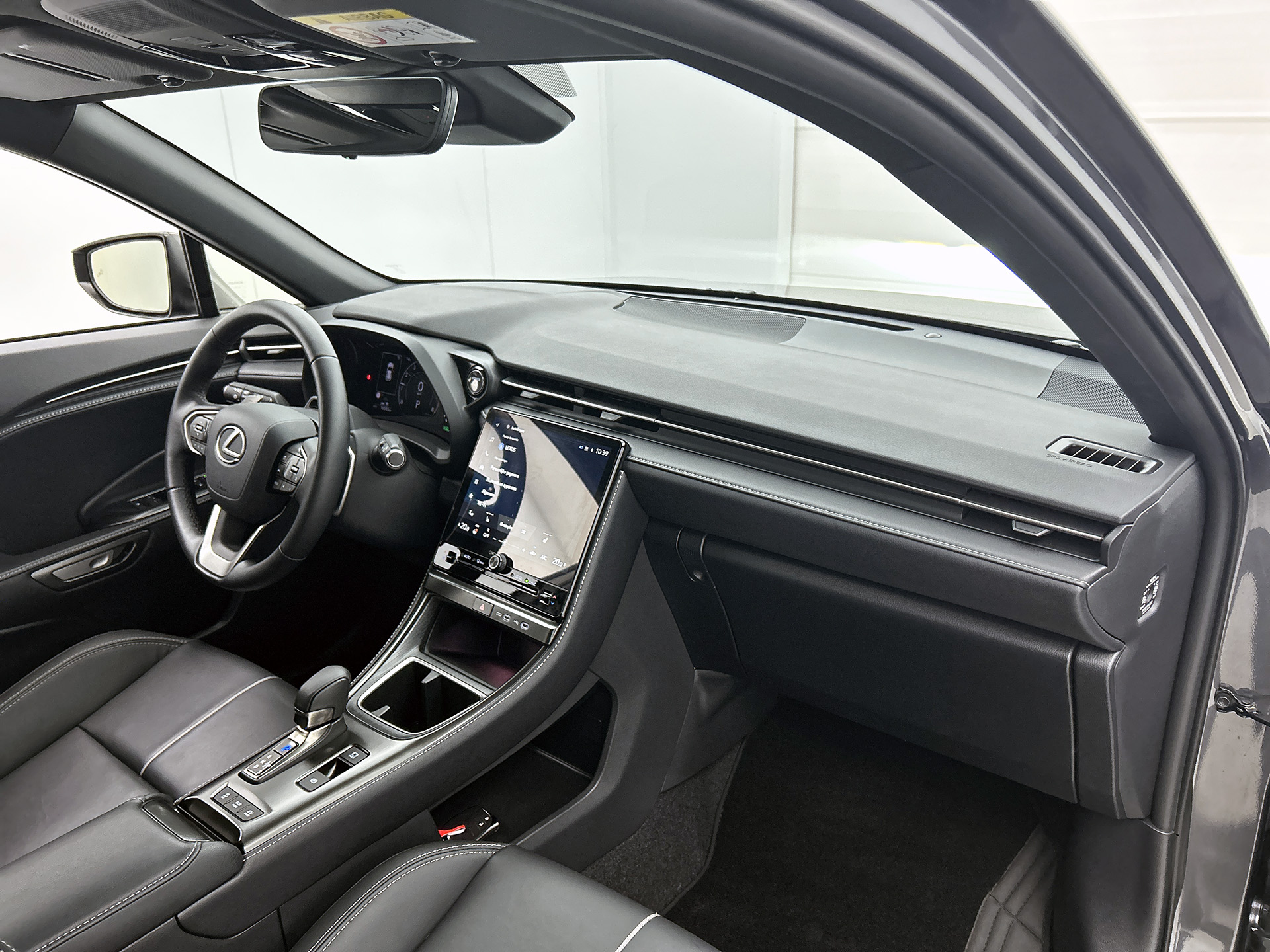 Foto van Lexus Lexus LBX