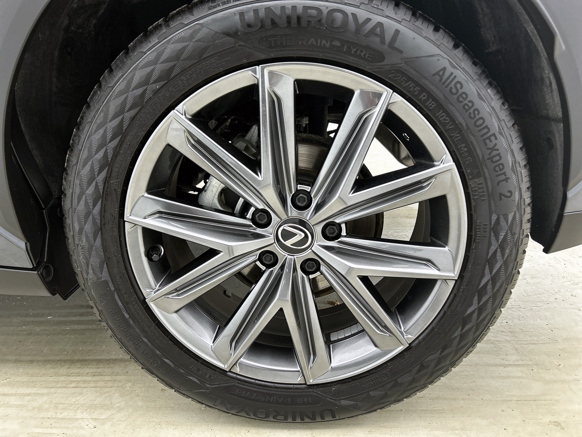 Foto van Lexus Lexus LBX