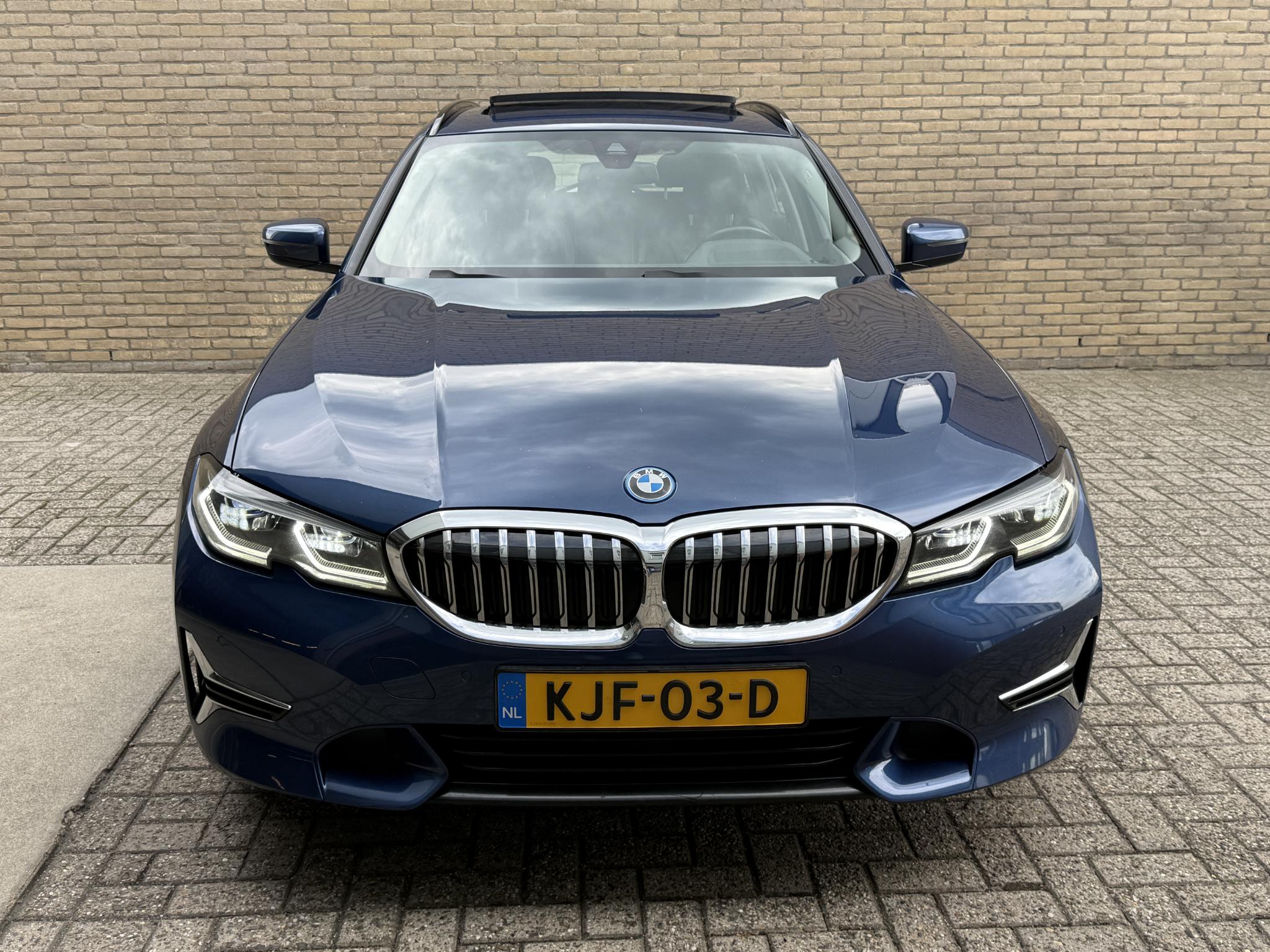 Foto van BMW 320e