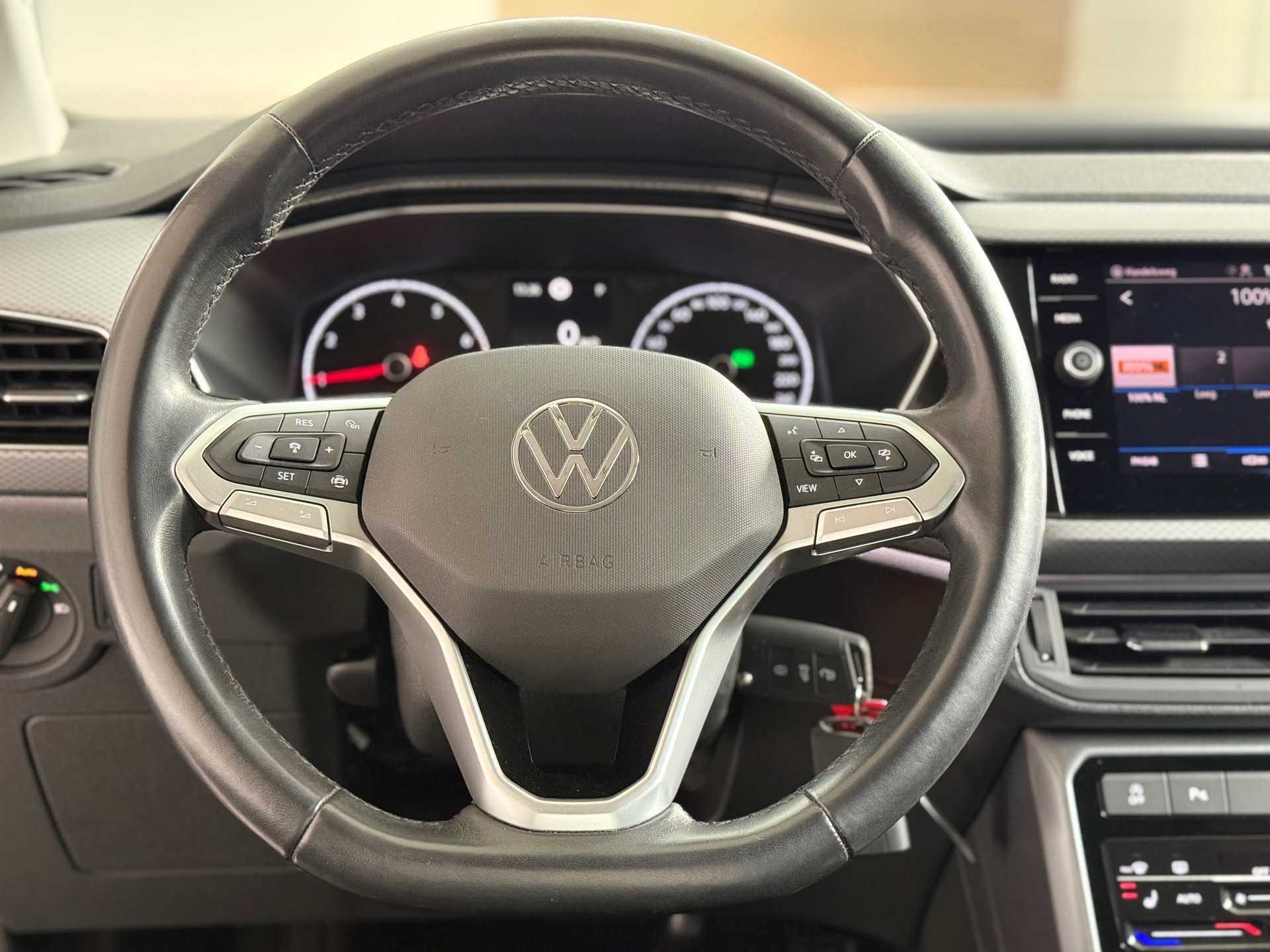 Foto van Volkswagen T-cross