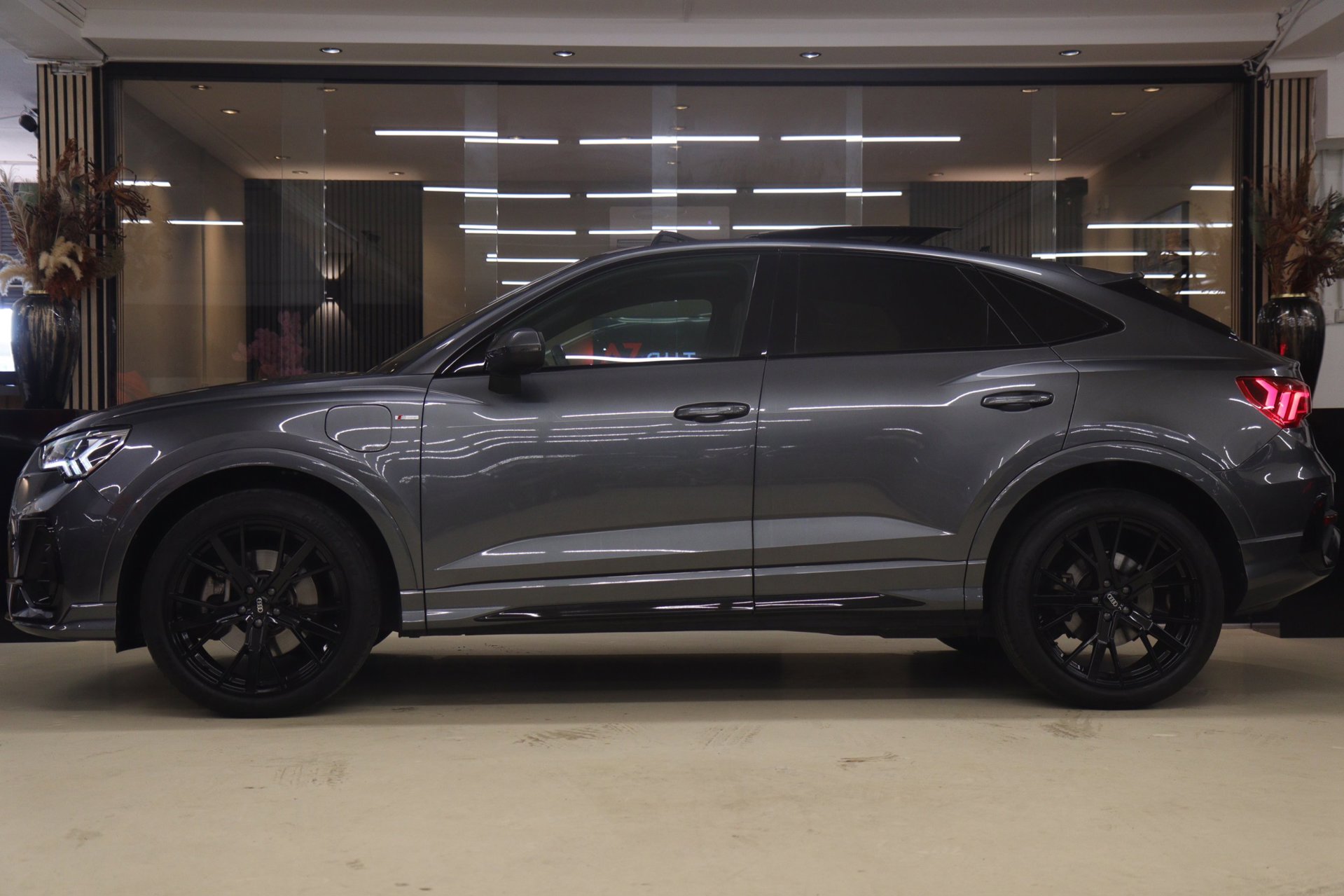 Foto van Audi Q3 Sportback E-tron