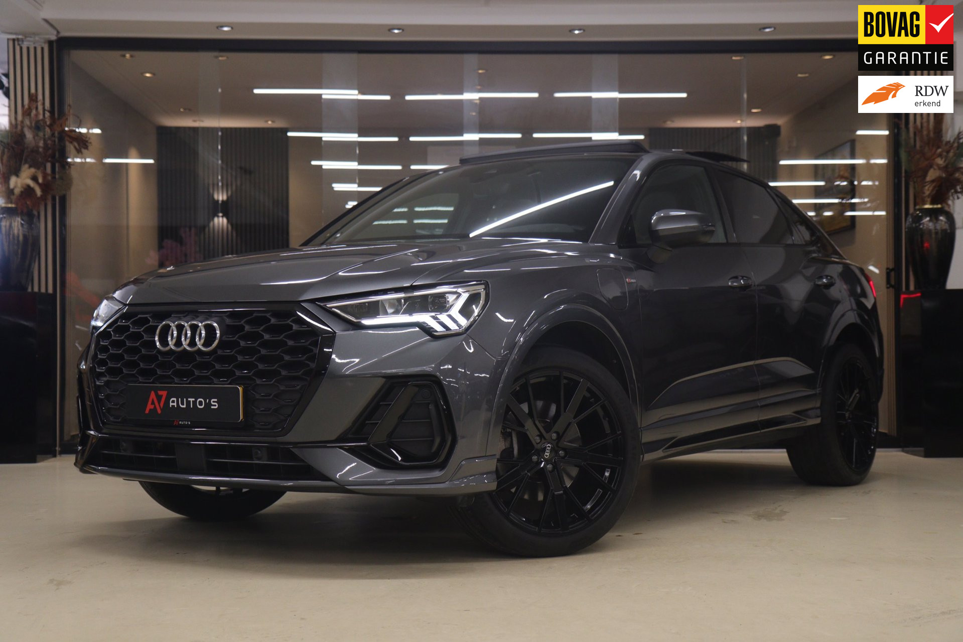 Audi Q3 Sportback E-tron 45 TFSI e 3X S-LINE PANO/SONOS/CAM/BLINDES/ACC/KEYLES/VOL 2021 - voorkant