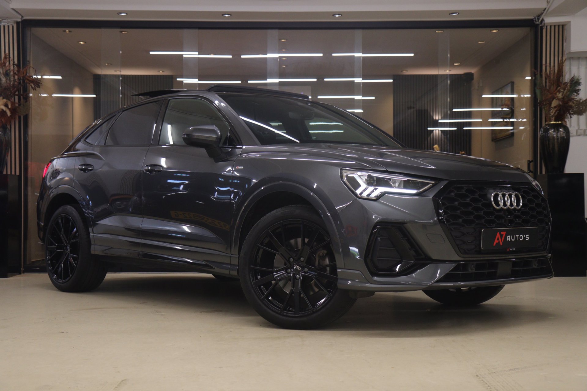 Foto van Audi Q3 Sportback E-tron