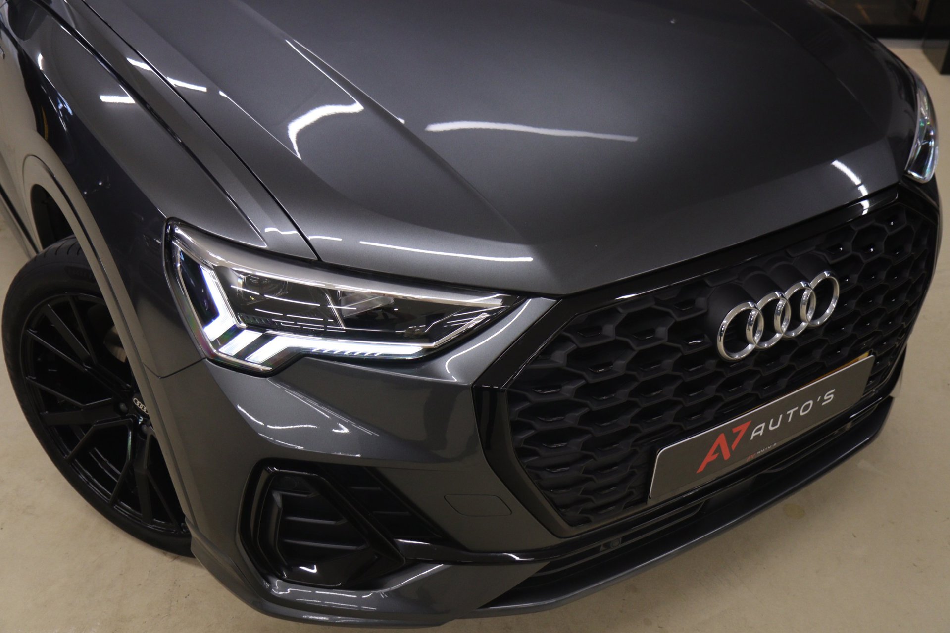 Foto van Audi Q3 Sportback E-tron