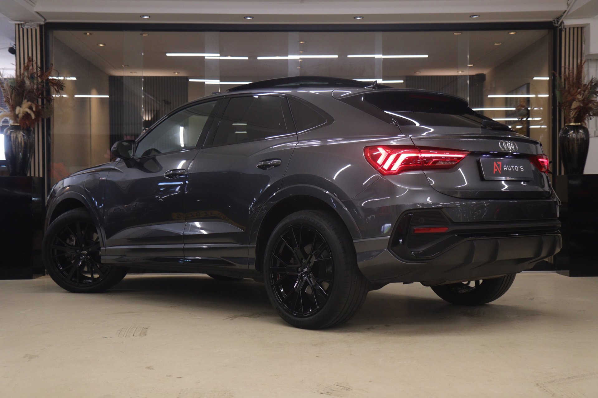 Foto van Audi Q3 Sportback E-tron