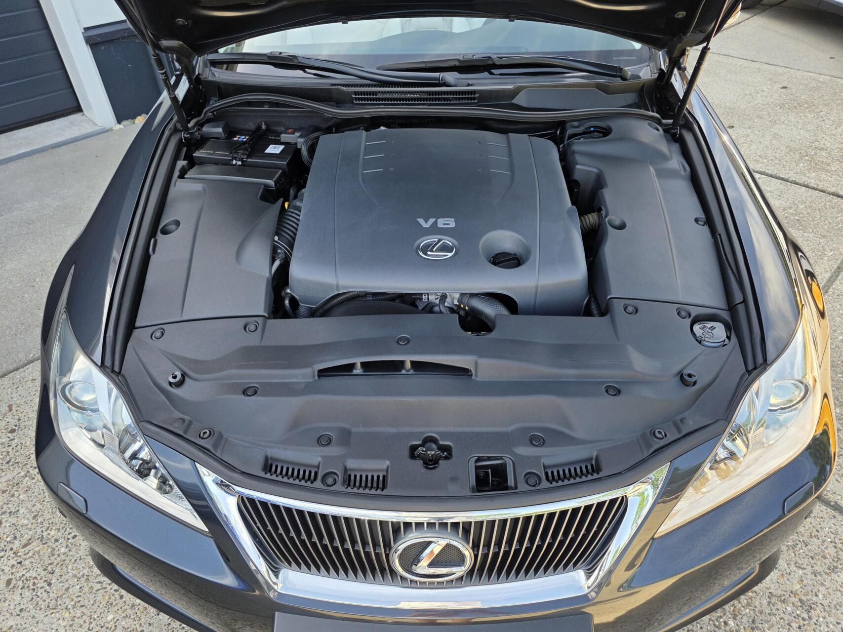 Foto van Lexus Lexus Is250c