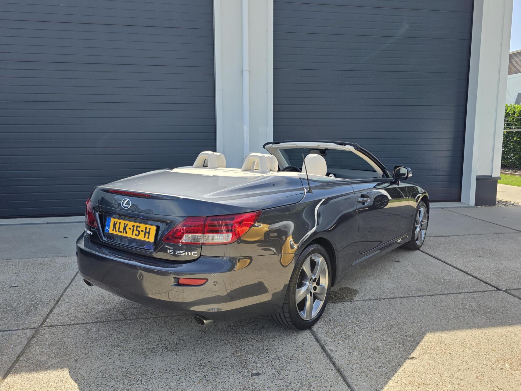 Foto van Lexus Lexus Is250c