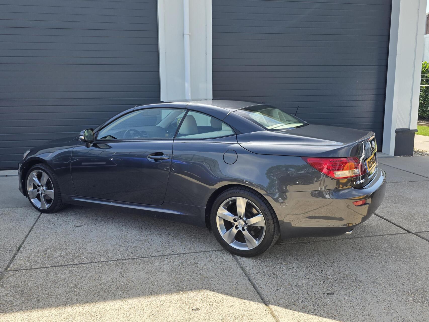 Foto van Lexus Lexus Is250c