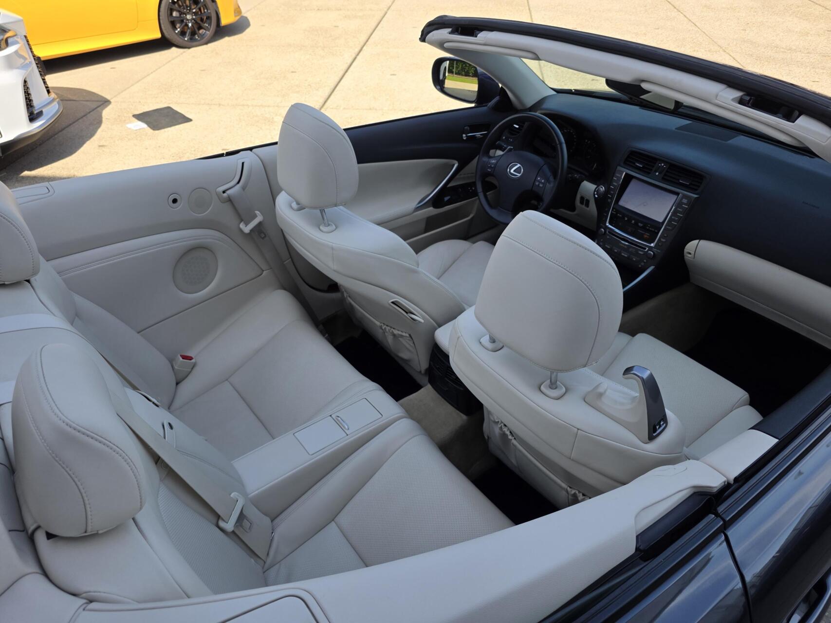 Foto van Lexus Lexus Is250c