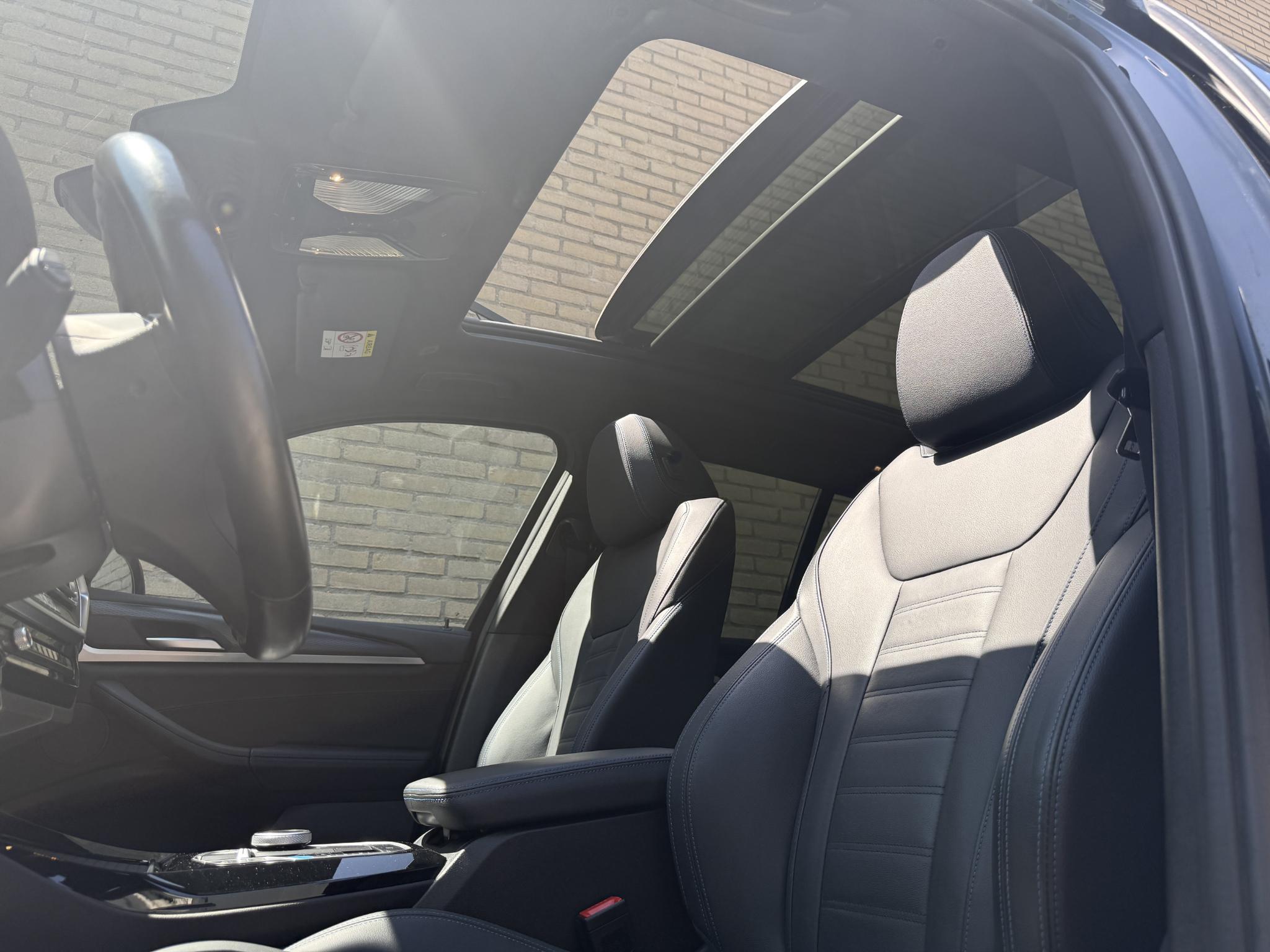 Foto van BMW Ix3