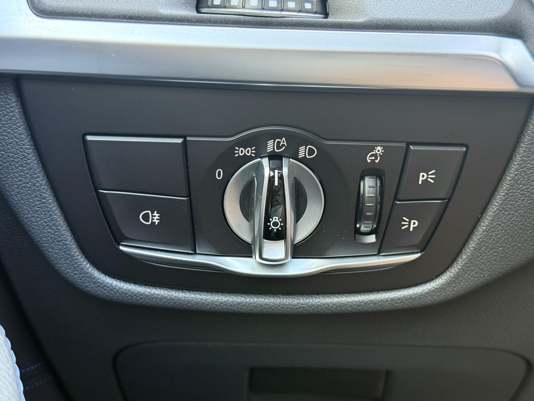 Foto van BMW Ix3
