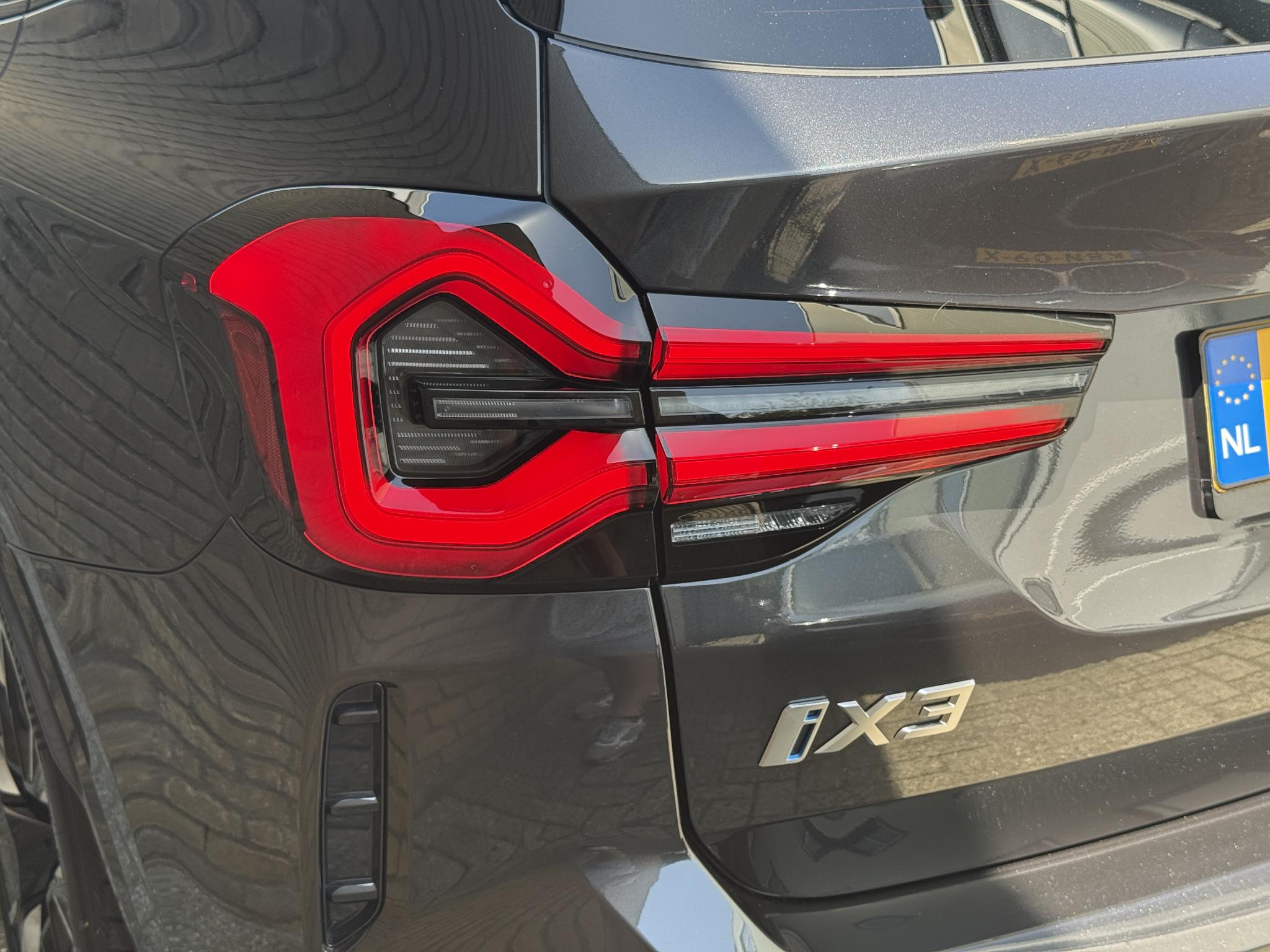 Foto van BMW Ix3