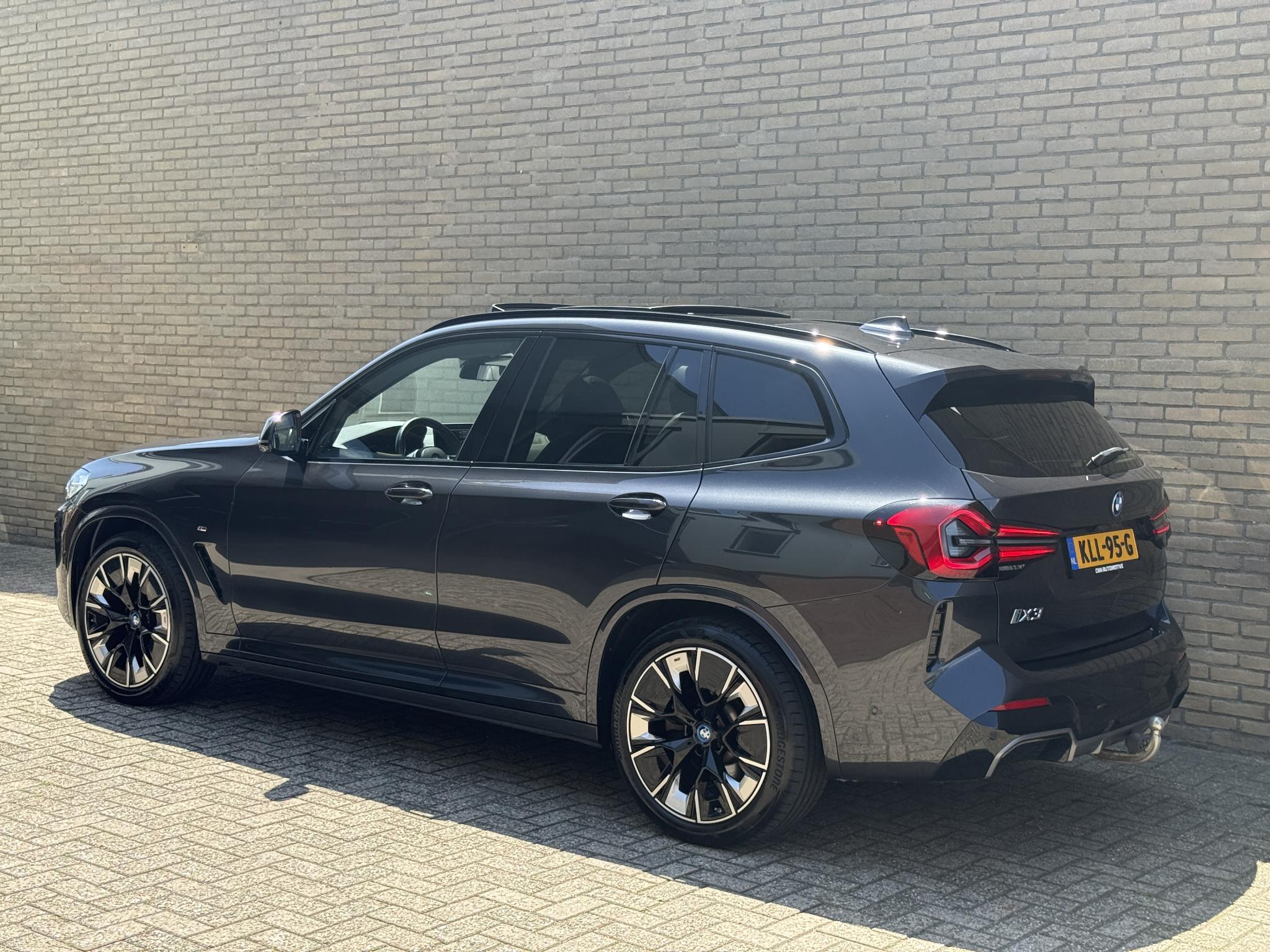 Foto van BMW Ix3