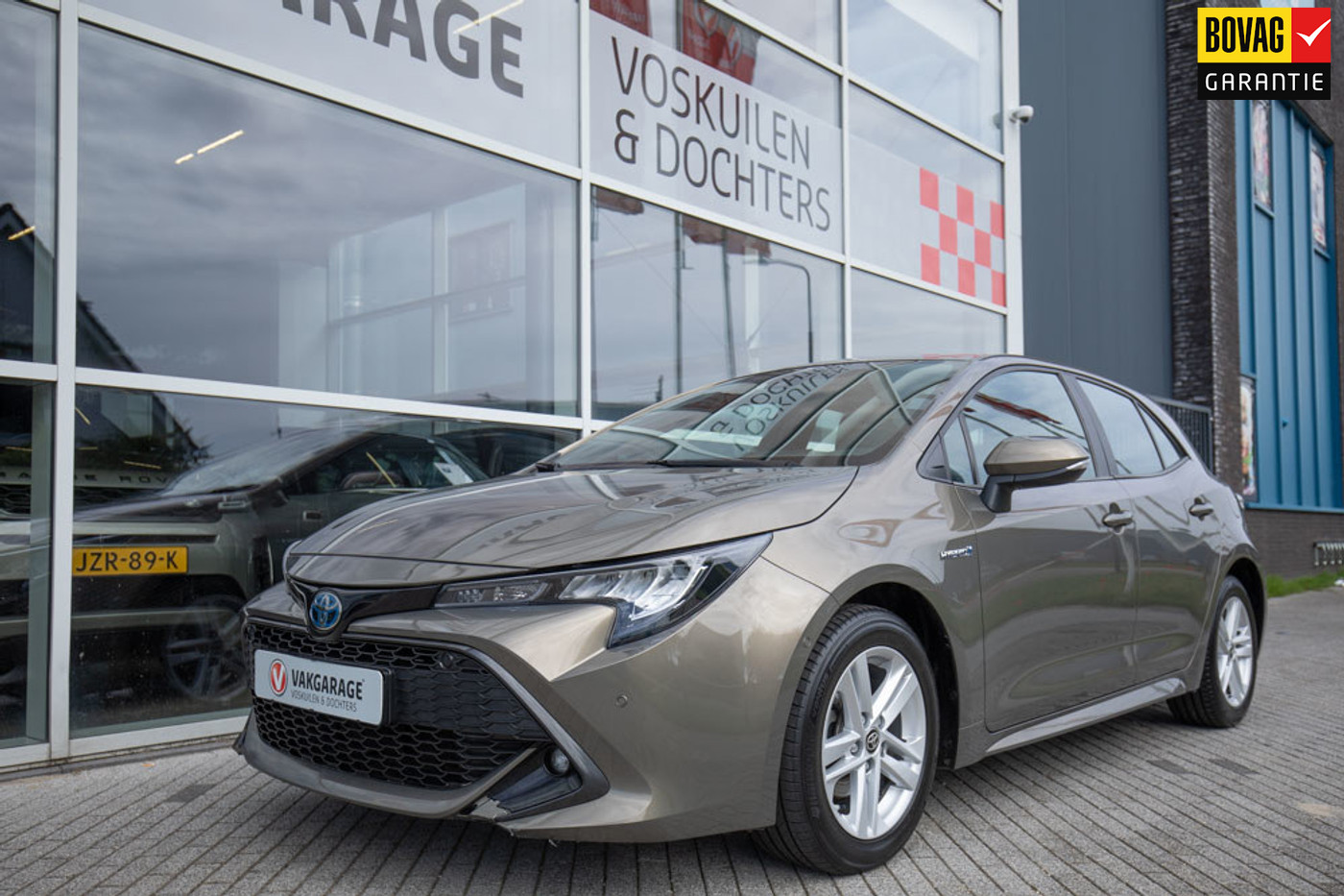 Toyota Corolla 1.8 Hybrid Dynamic |Apple Carplay | Camera | Navi 2020 - voorkant