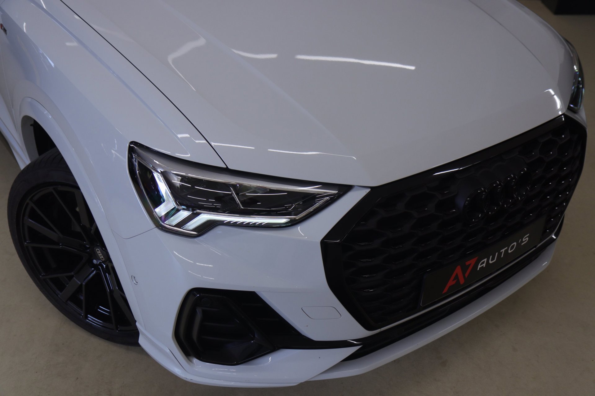 Foto van Audi Q3 Sportback E-tron