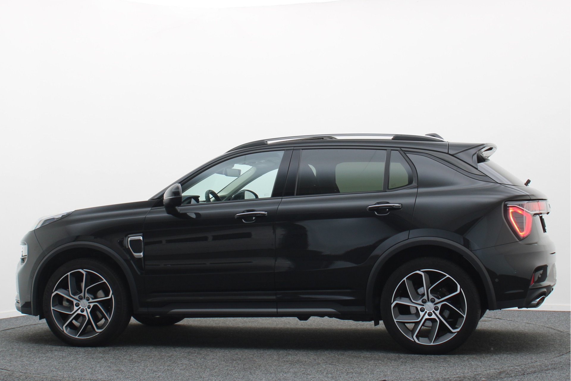 Foto van Lynk&co LYNK & Co 01