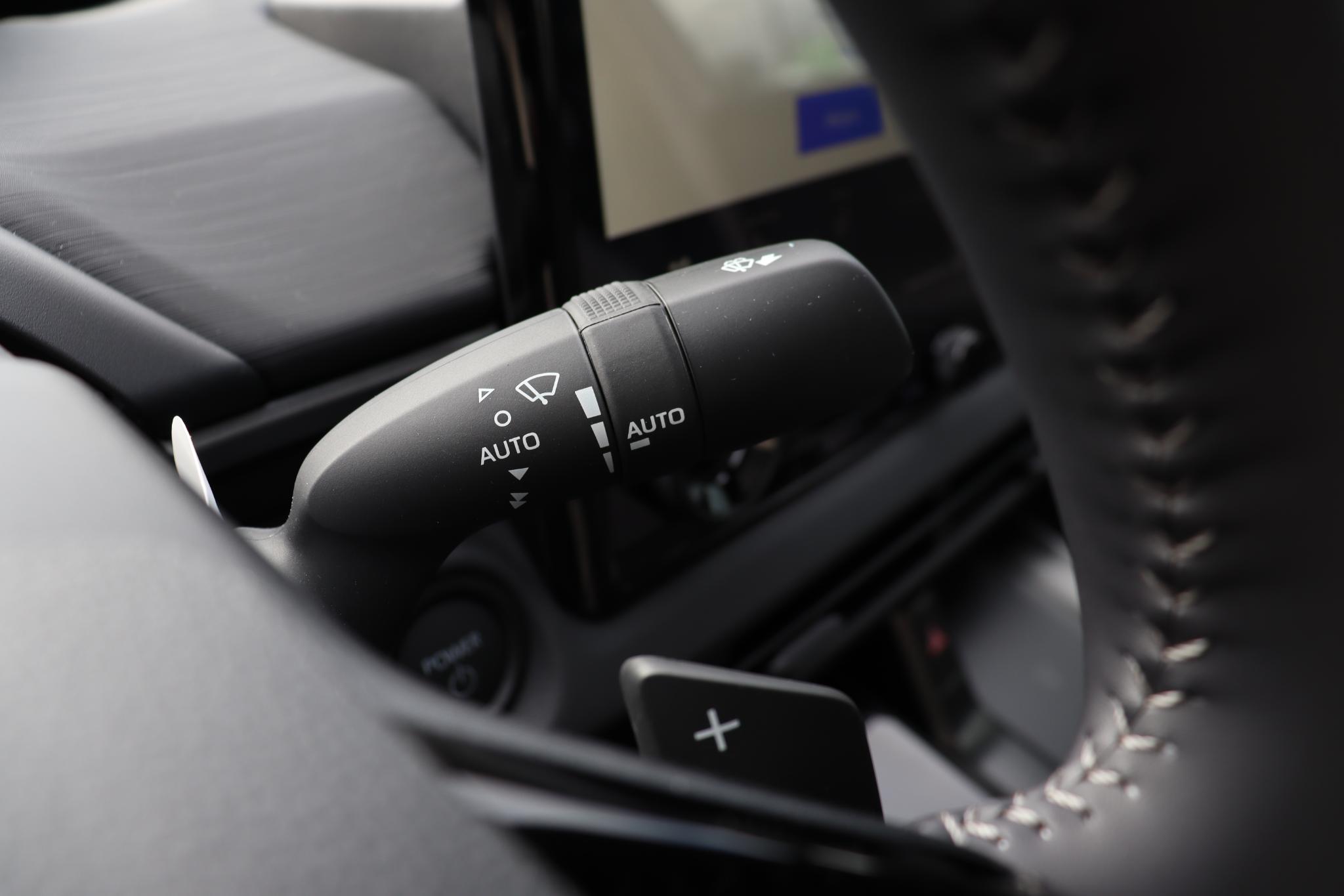 Foto van Toyota C-hr+
