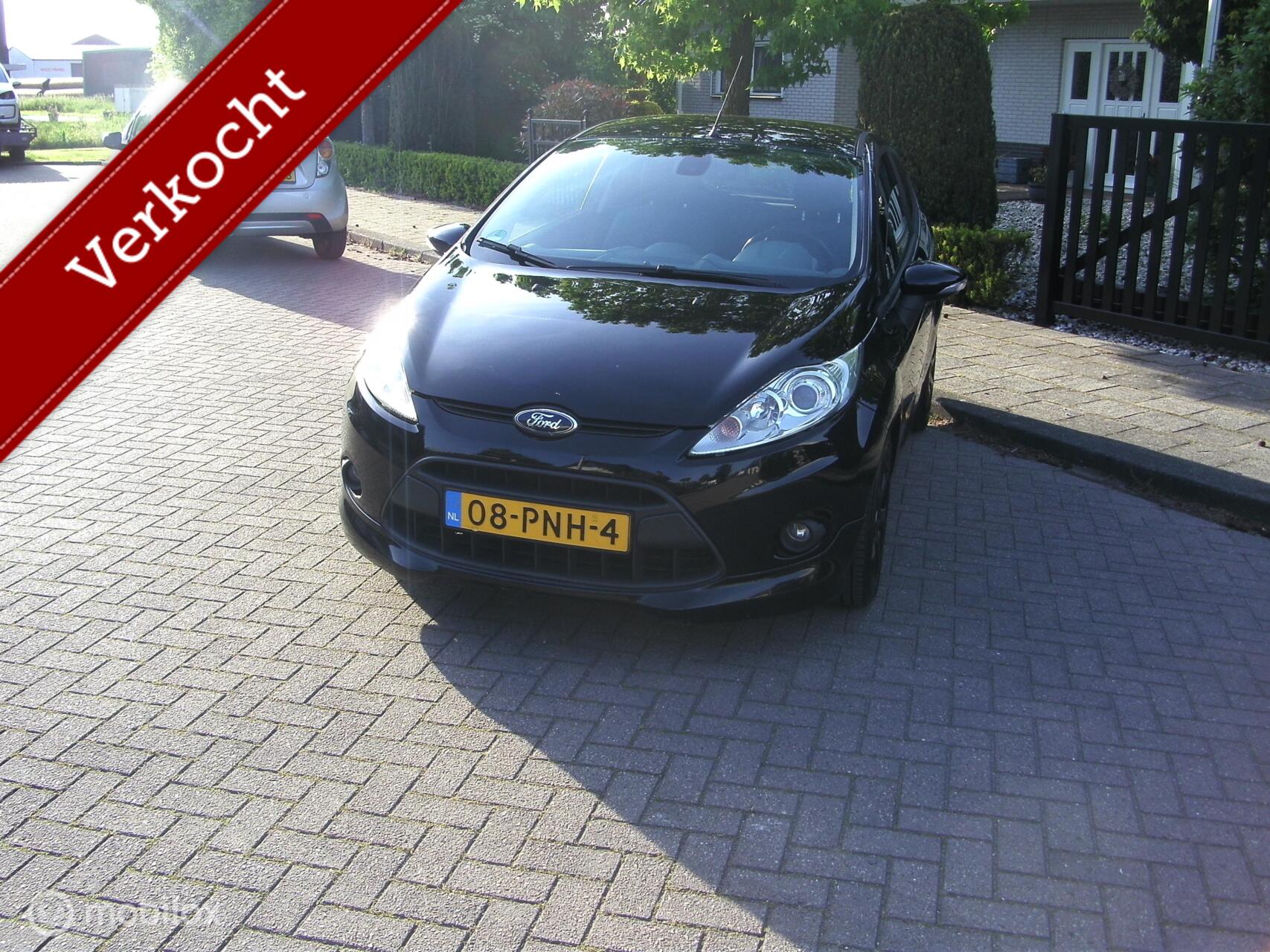 Ford Fiesta 1.6 Sport vol opties super nette auto 2011 - voorkant