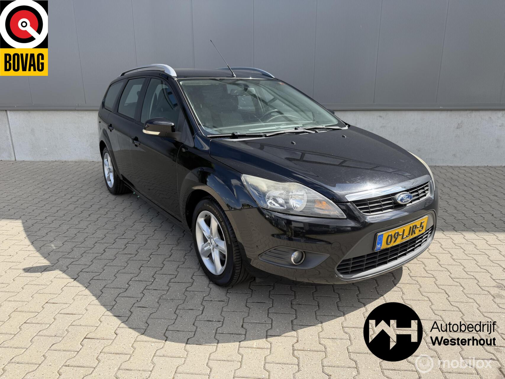 Ford Focus 1.6 Comfort|AIRCO|BLUETOOTH|TREKHAAK|ONDERHOUDEN 2010 - voorkant