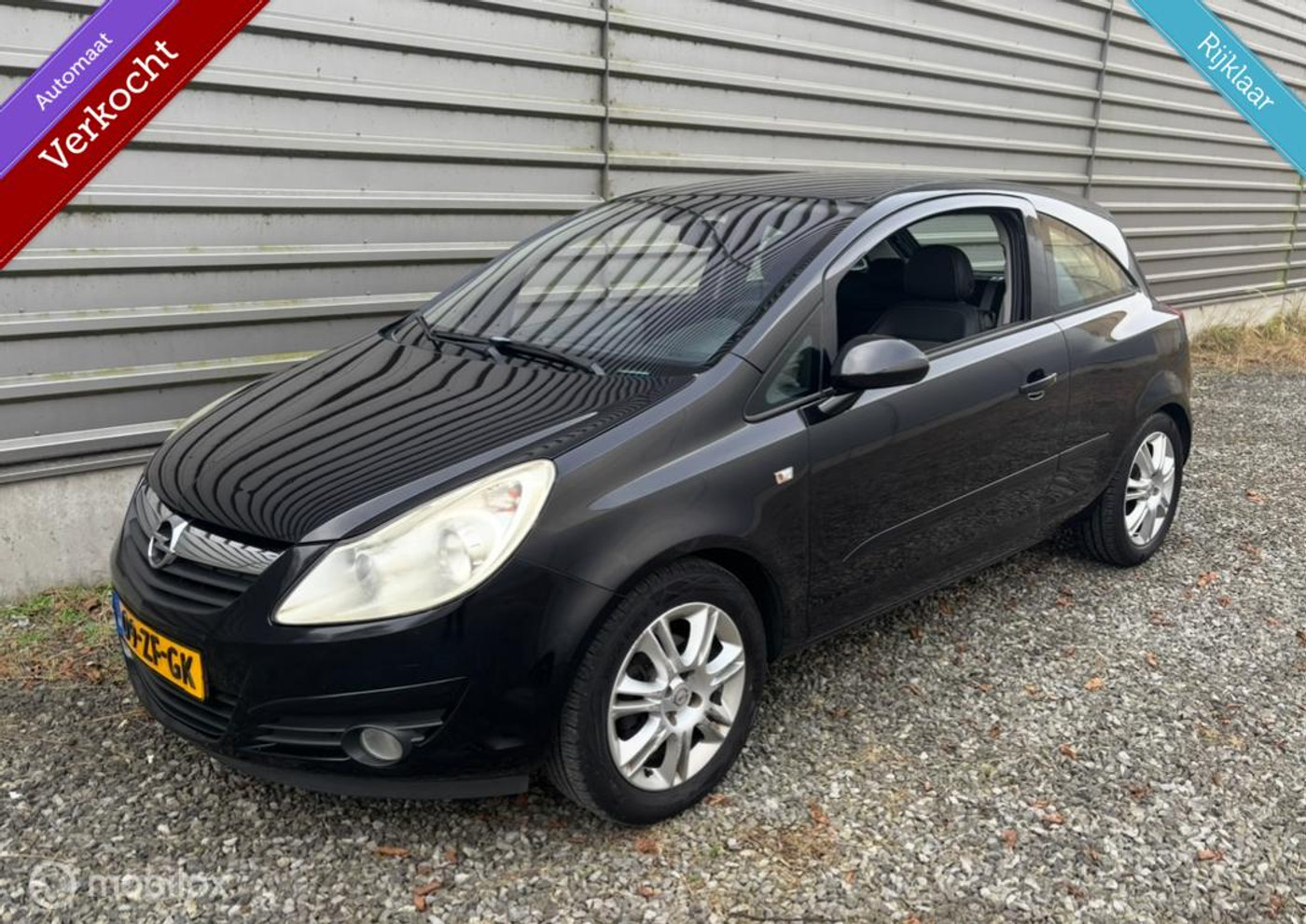 Opel Corsa 1.4-16V VOL AUTOMAAT|Leder|Cruise|StoelVerwarming|  Stuur Verwarming|Parkeer Sensoren| Nette Auto 2008 - voorkant