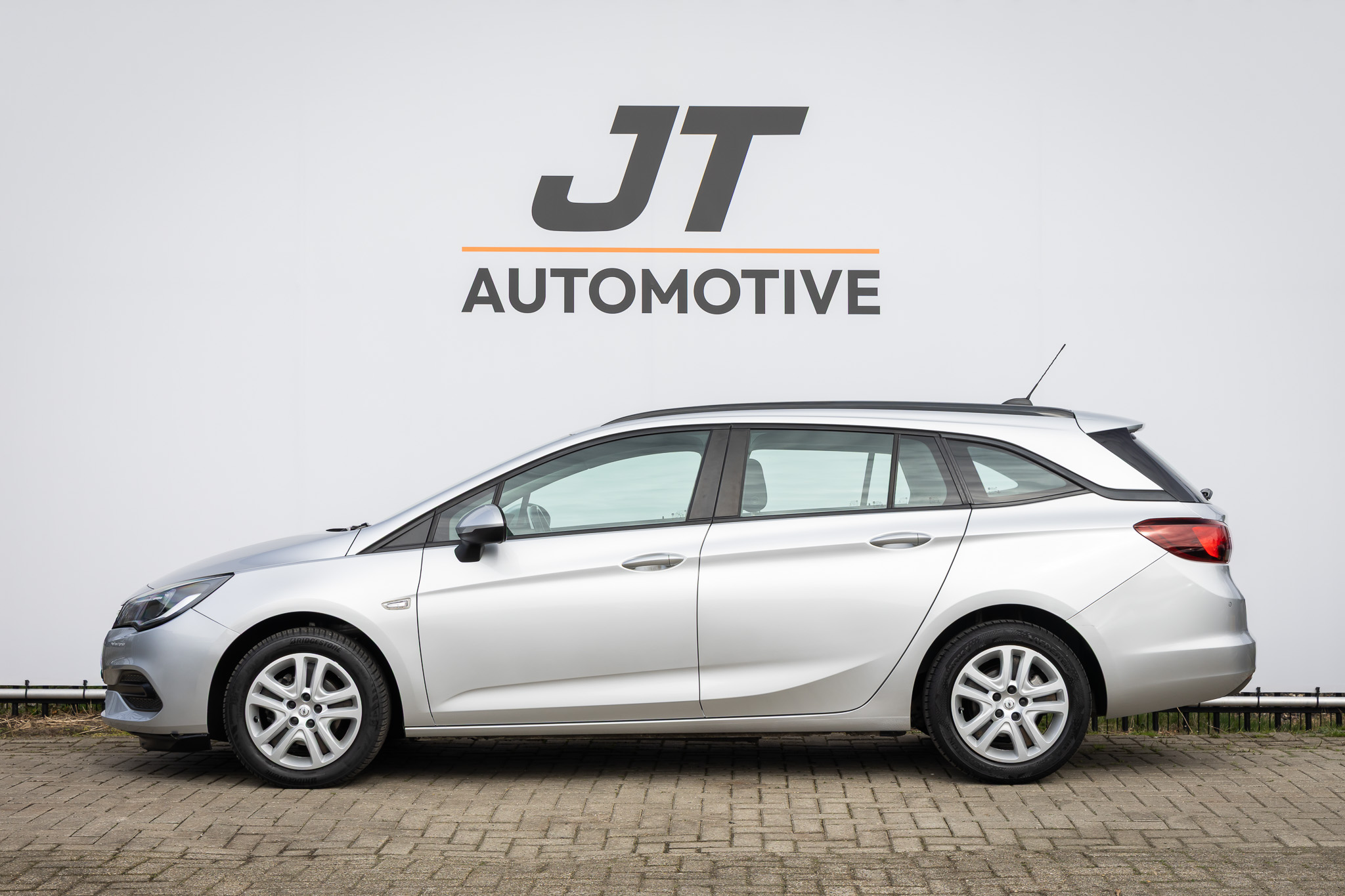 Foto van Opel Astra Sports Tourer