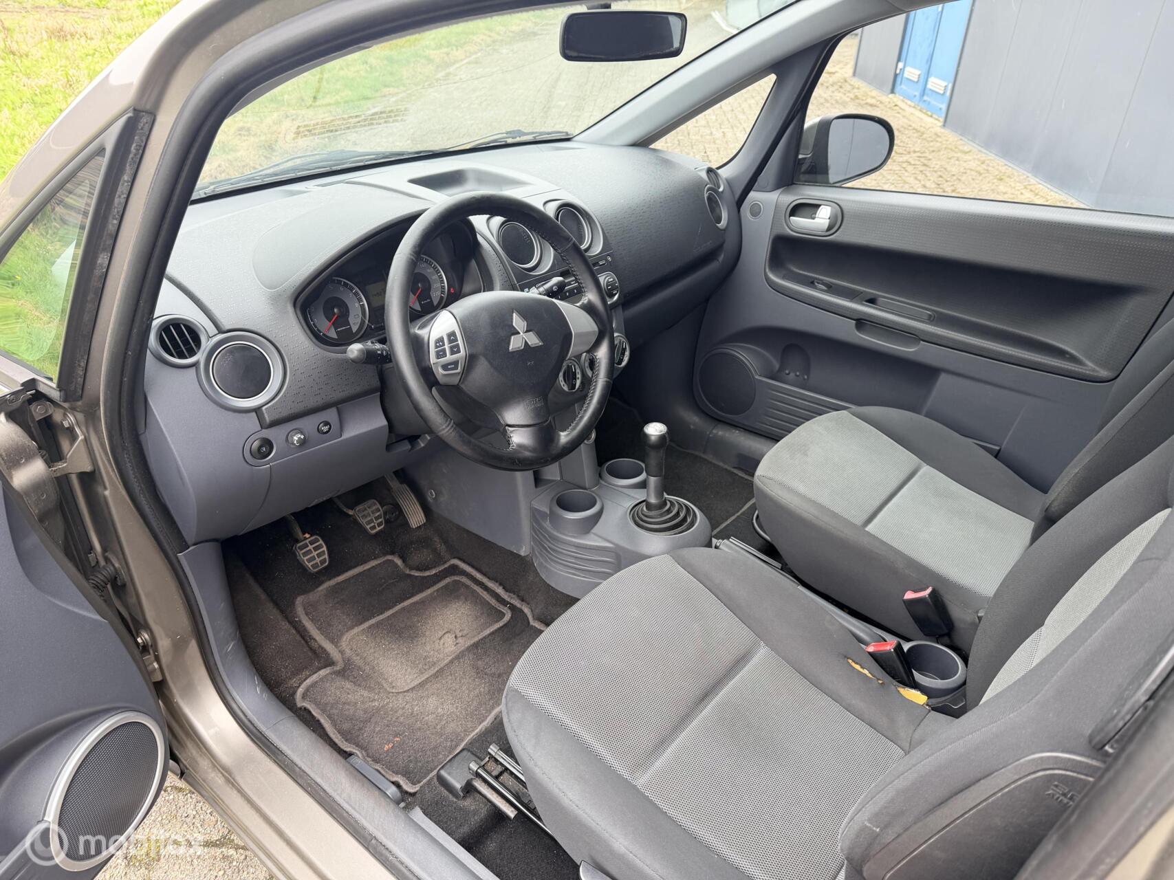 Foto van Mitsubishi Mitsubishi Colt