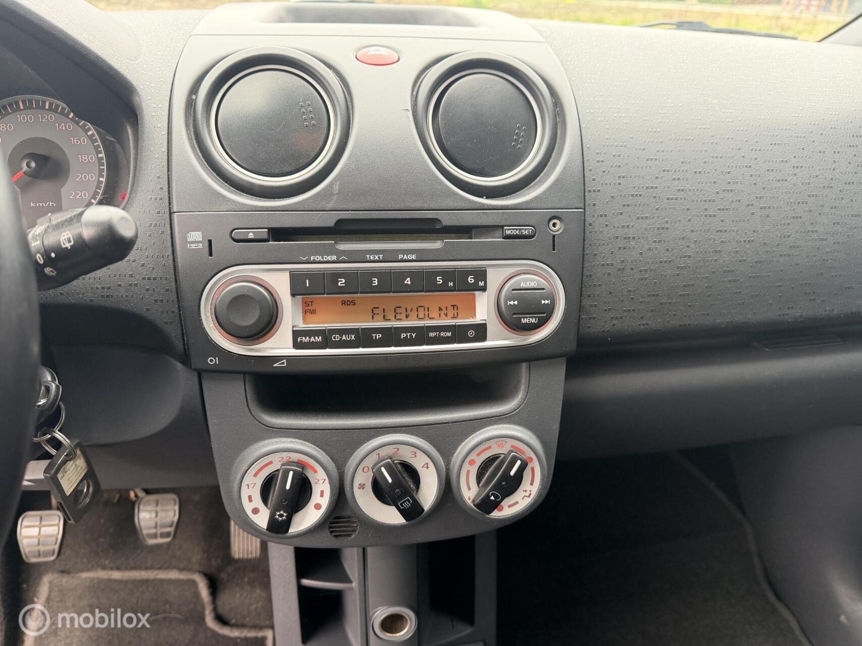 Foto van Mitsubishi Mitsubishi Colt