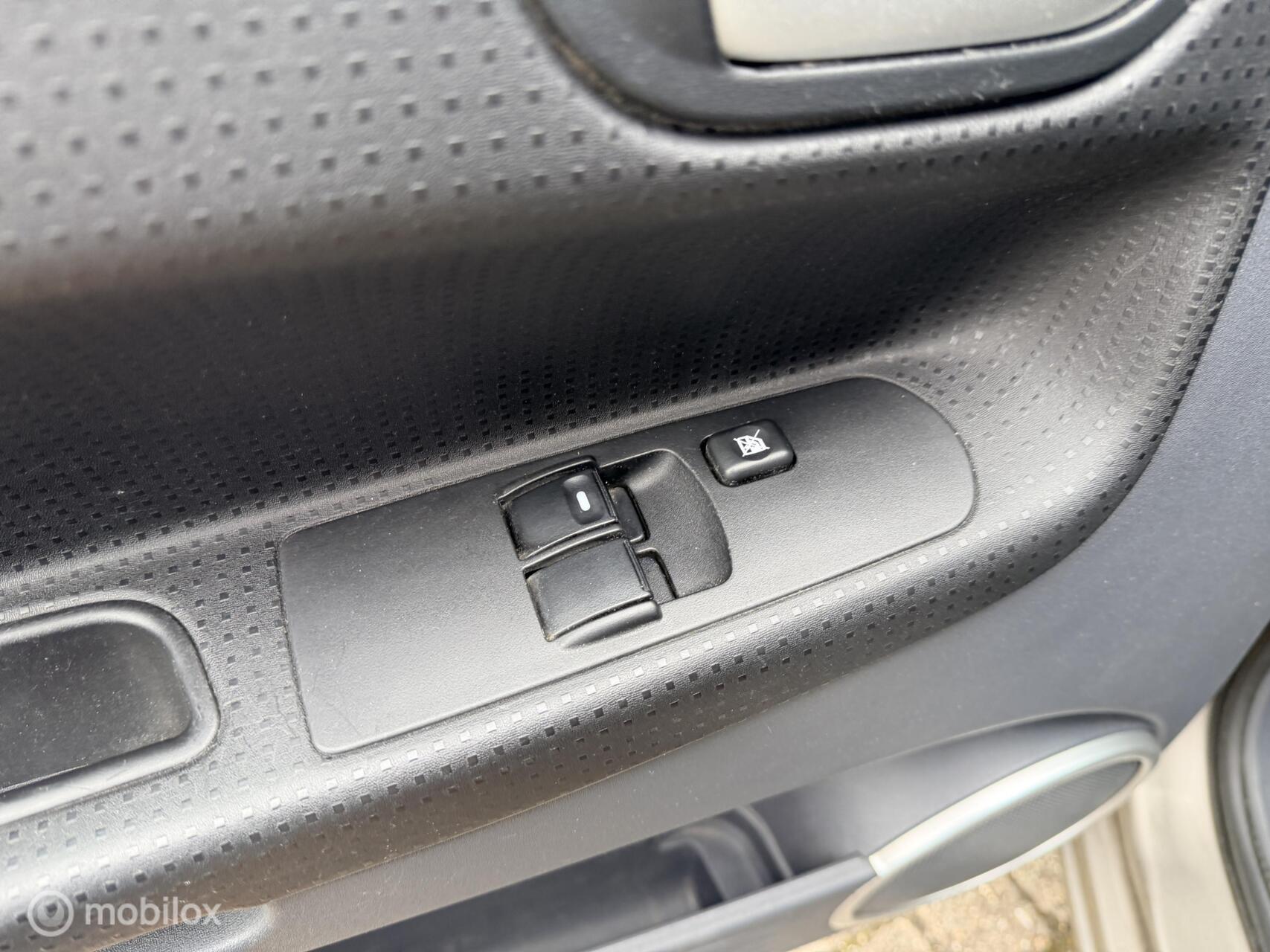 Foto van Mitsubishi Mitsubishi Colt