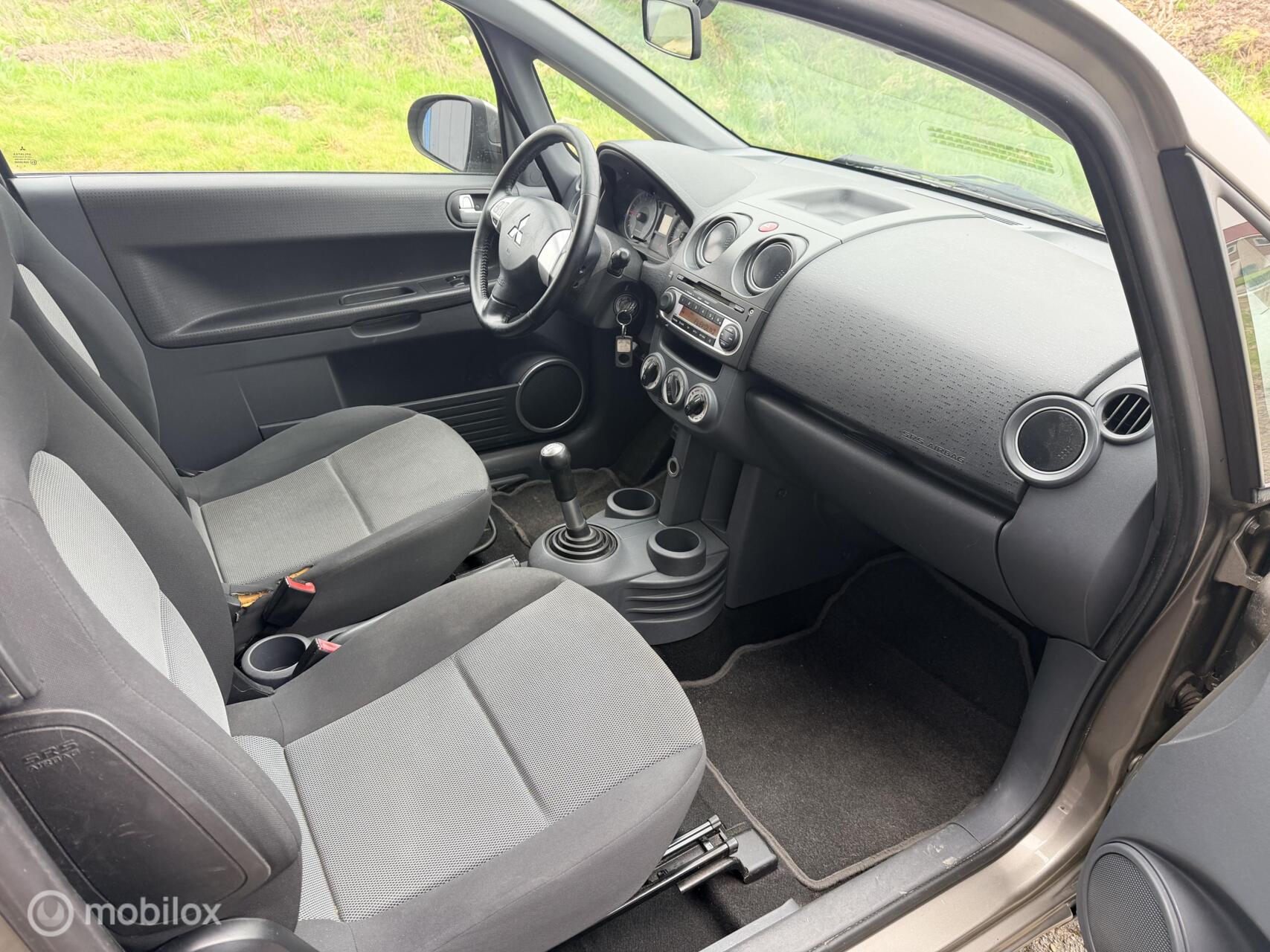 Foto van Mitsubishi Mitsubishi Colt
