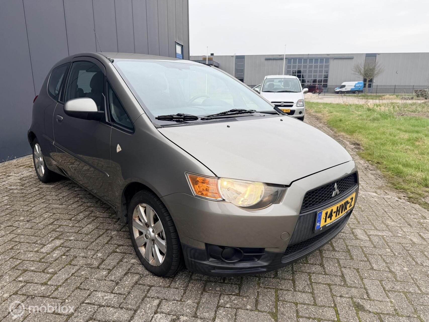 Foto van Mitsubishi Mitsubishi Colt